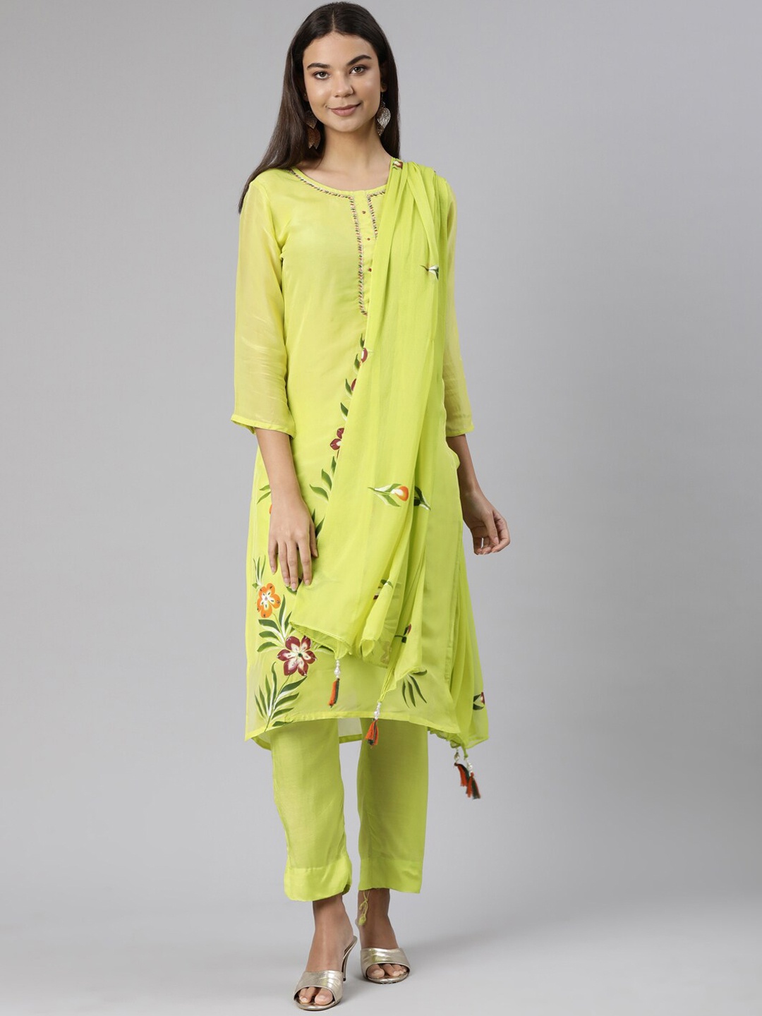 Neerus Floral Printed Beads & Stones Detail Organza Straight Kurta & Trouser With Dupatta, Green
Neerus Floral Printed Beads & Stones Detail Organza Straight Kurta & Trouser With Dupatta, Green