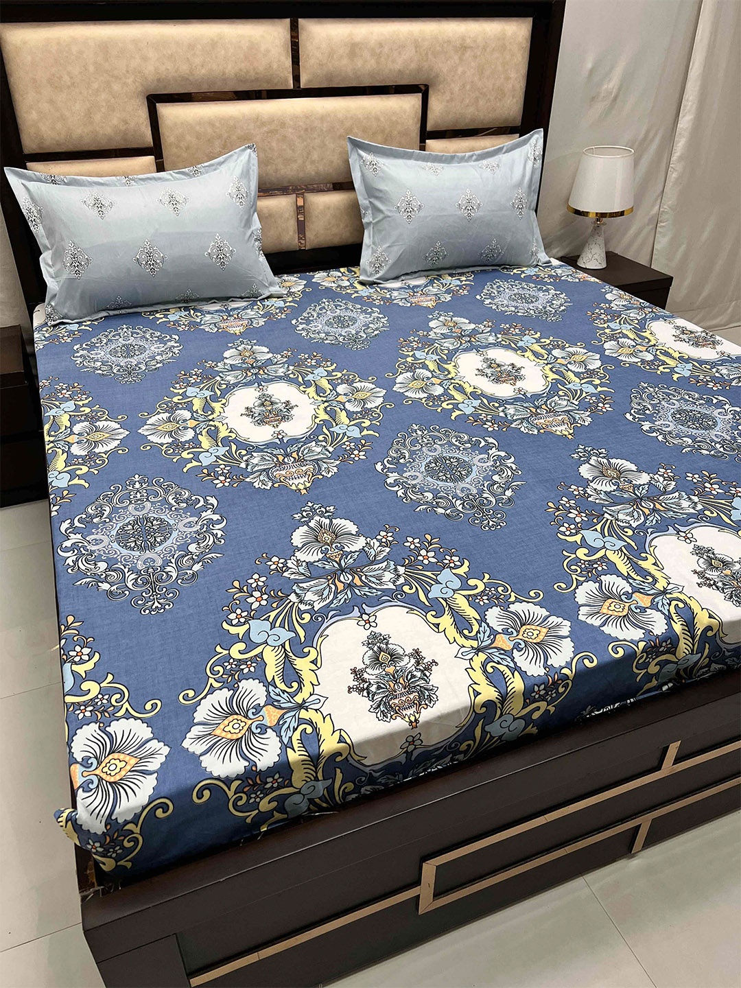 Pure Decor Leisure Fur Blue & White Printed 240 TC King Bedsheet with 2 Pillow Covers
Pure Decor Leisure Fur Blue & White Printed 240 TC King Bedsheet with 2 Pillow Covers