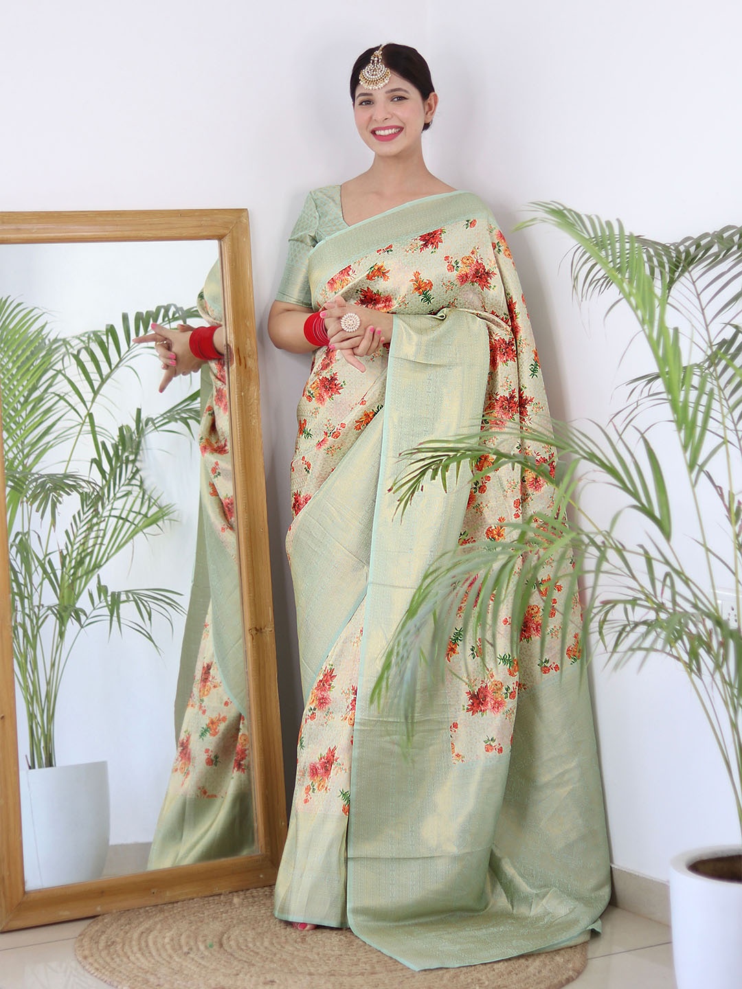 ALMAARI FASHION Ethnic Motifs Woven Designed Zari Pure Silk Kanjeevaram Saree, Cream
ALMAARI FASHION Ethnic Motifs Woven Designed Zari Pure Silk Kanjeevaram Saree, Cream