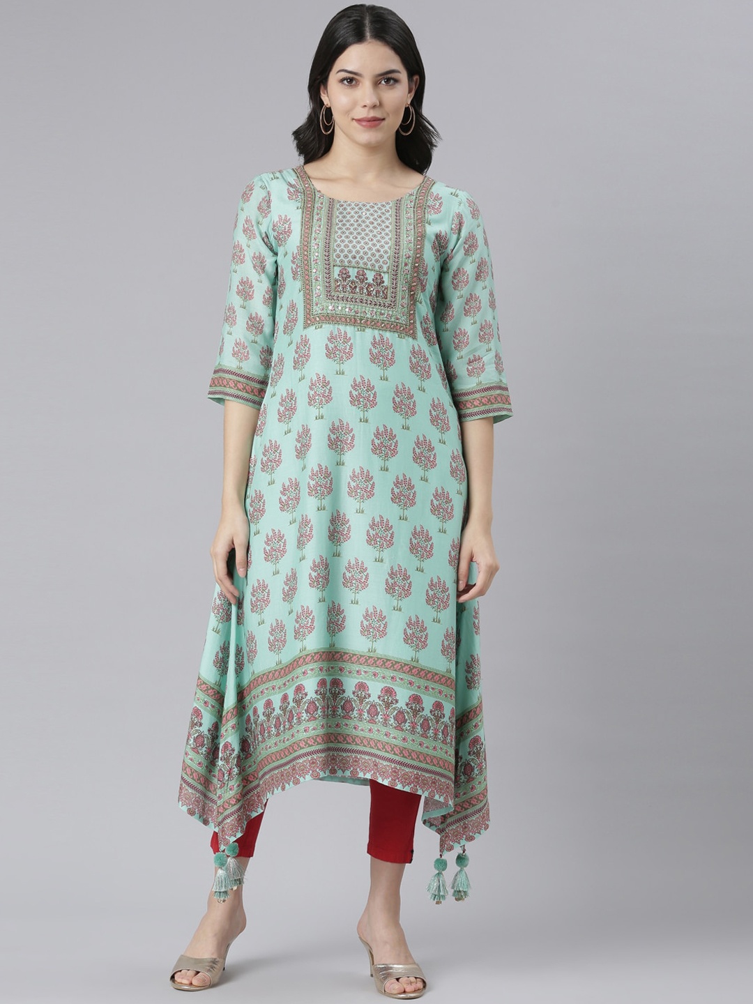 Neerus Floral Printed Three-Quarter Sleeves Beads & Stones Cotton A-Line Kurta, Sea green
Neerus Floral Printed Three-Quarter Sleeves Beads & Stones Cotton A-Line Kurta, Sea green
