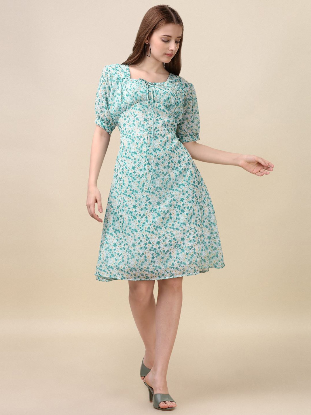 GUFRINA Floral Printed Square Neck Puff Sleeve Gathered Georgette A-Line Dress, Green
GUFRINA Floral Printed Square Neck Puff Sleeve Gathered Georgette A-Line Dress, Green