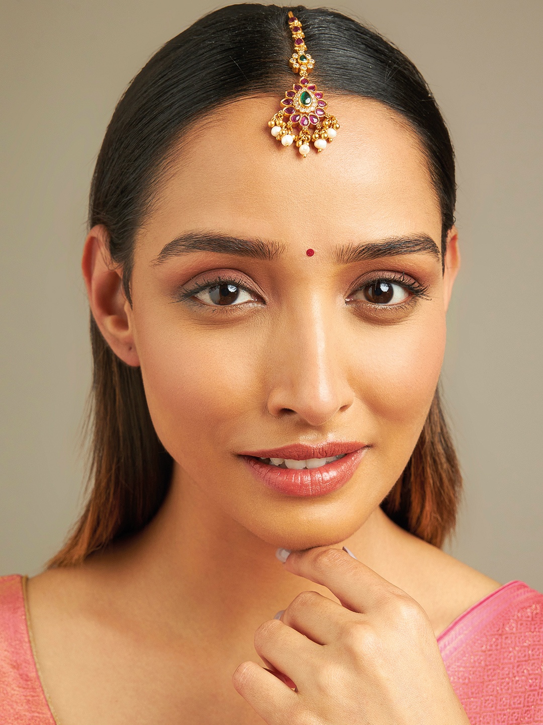 Kushal's Fashion Jewellery 92.5 Pure Silver Gold-Plated Stone-Studded & Beaded Maang Tikka
Kushal's Fashion Jewellery 92.5 Pure Silver Gold-Plated Stone-Studded & Beaded Maang Tikka