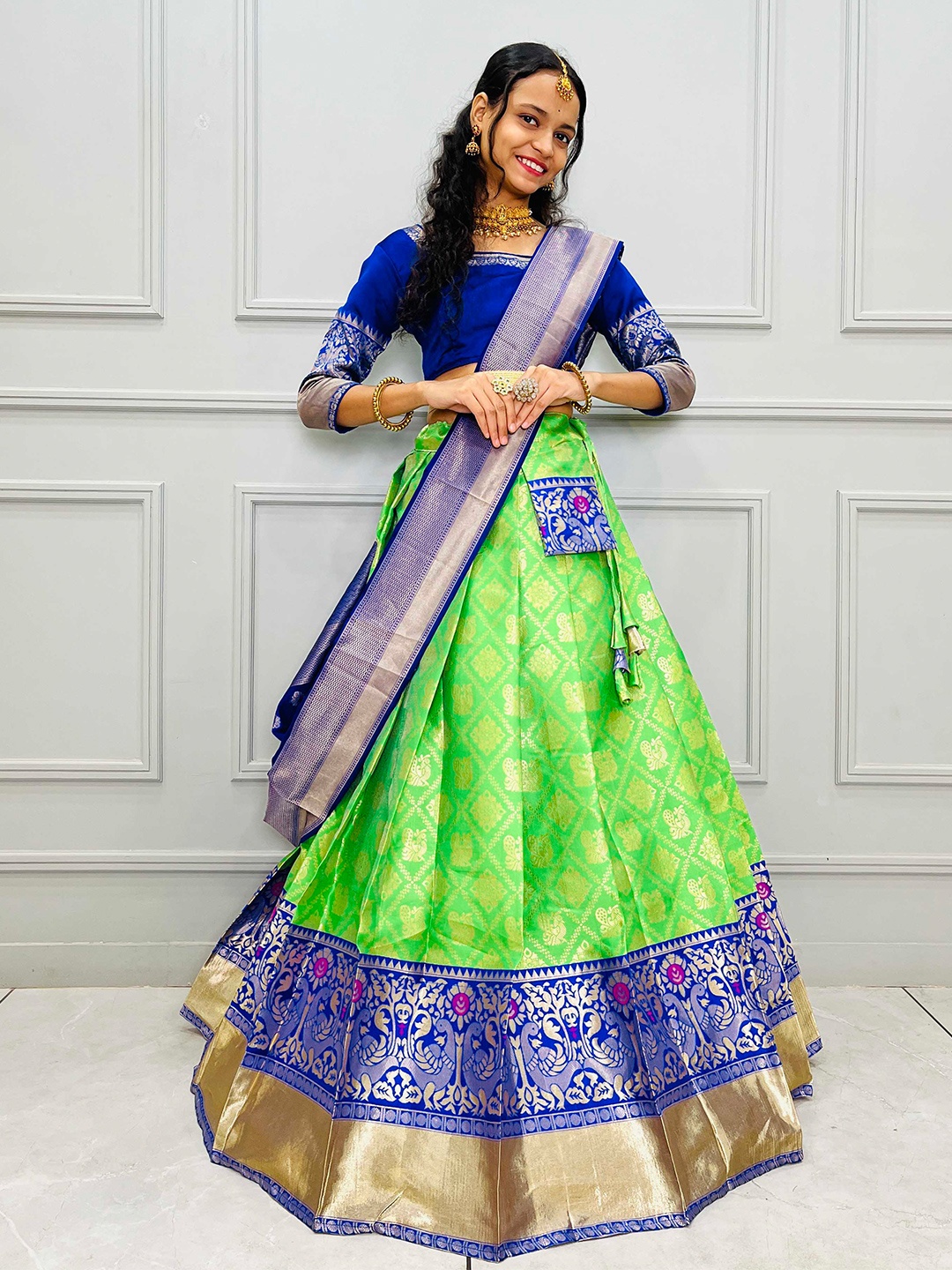 Fabcartz Woven Designed Semi-Stitched Lehenga & Unstitched Blouse With Dupatta, Lime green
Fabcartz Woven Designed Semi-Stitched Lehenga & Unstitched Blouse With Dupatta, Lime green
