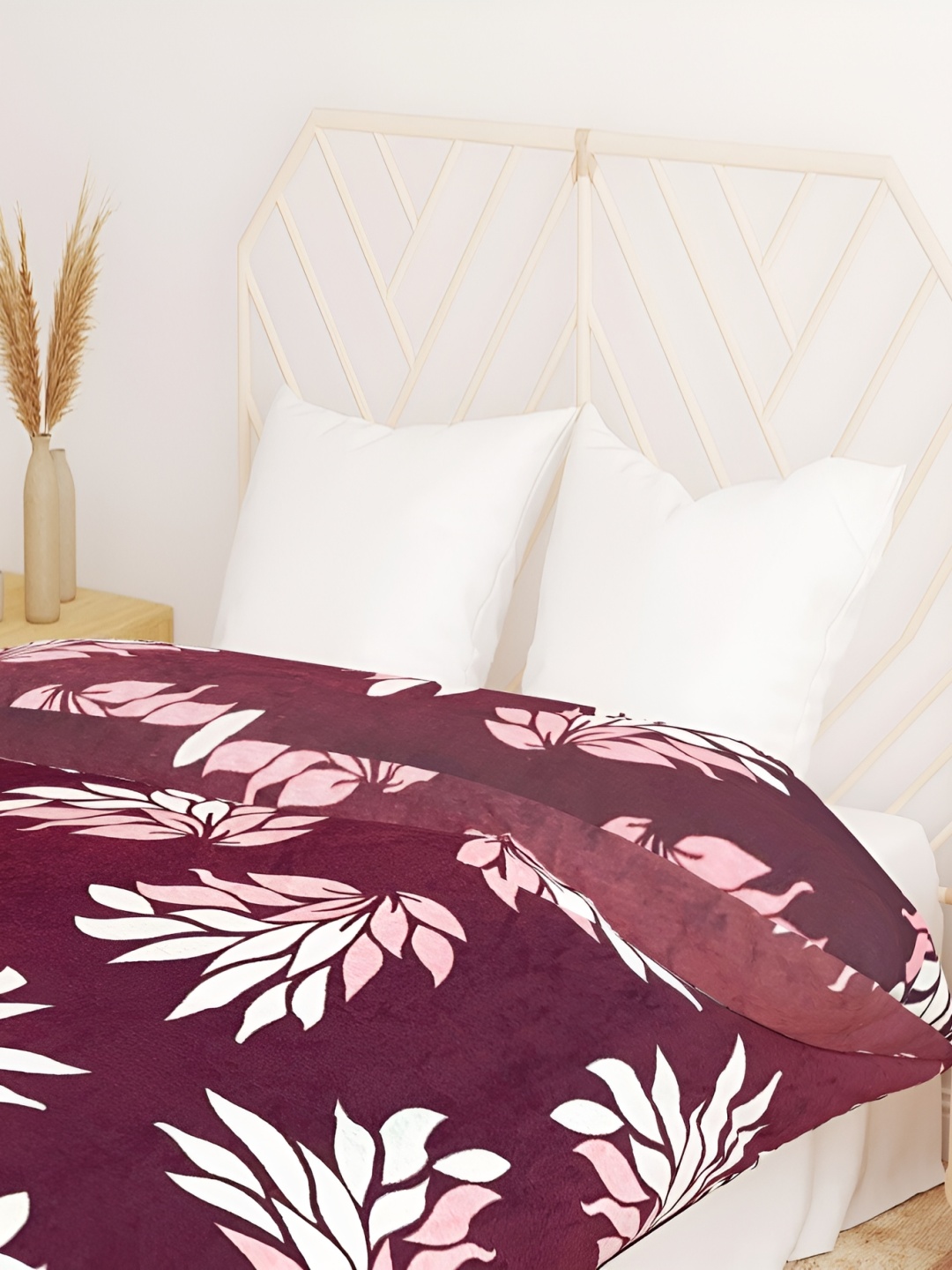 RD TREND Maroon Floral Soft Reversible Velvet Comforter 300GSM AC Room Double Bed Blanket
RD TREND Maroon Floral Soft Reversible Velvet Comforter 300GSM AC Room Double Bed Blanket
