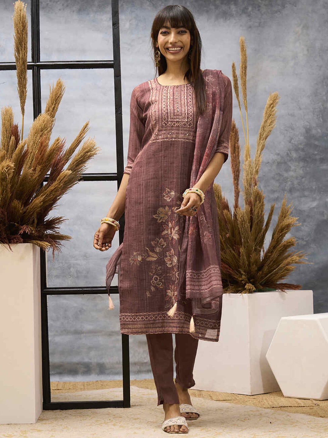 ZOLA Rust-Coloured Floral Printed Chanderi Silk Straight Kurta & Trouser With Dupatta
ZOLA Rust-Coloured Floral Printed Chanderi Silk Straight Kurta & Trouser With Dupatta
