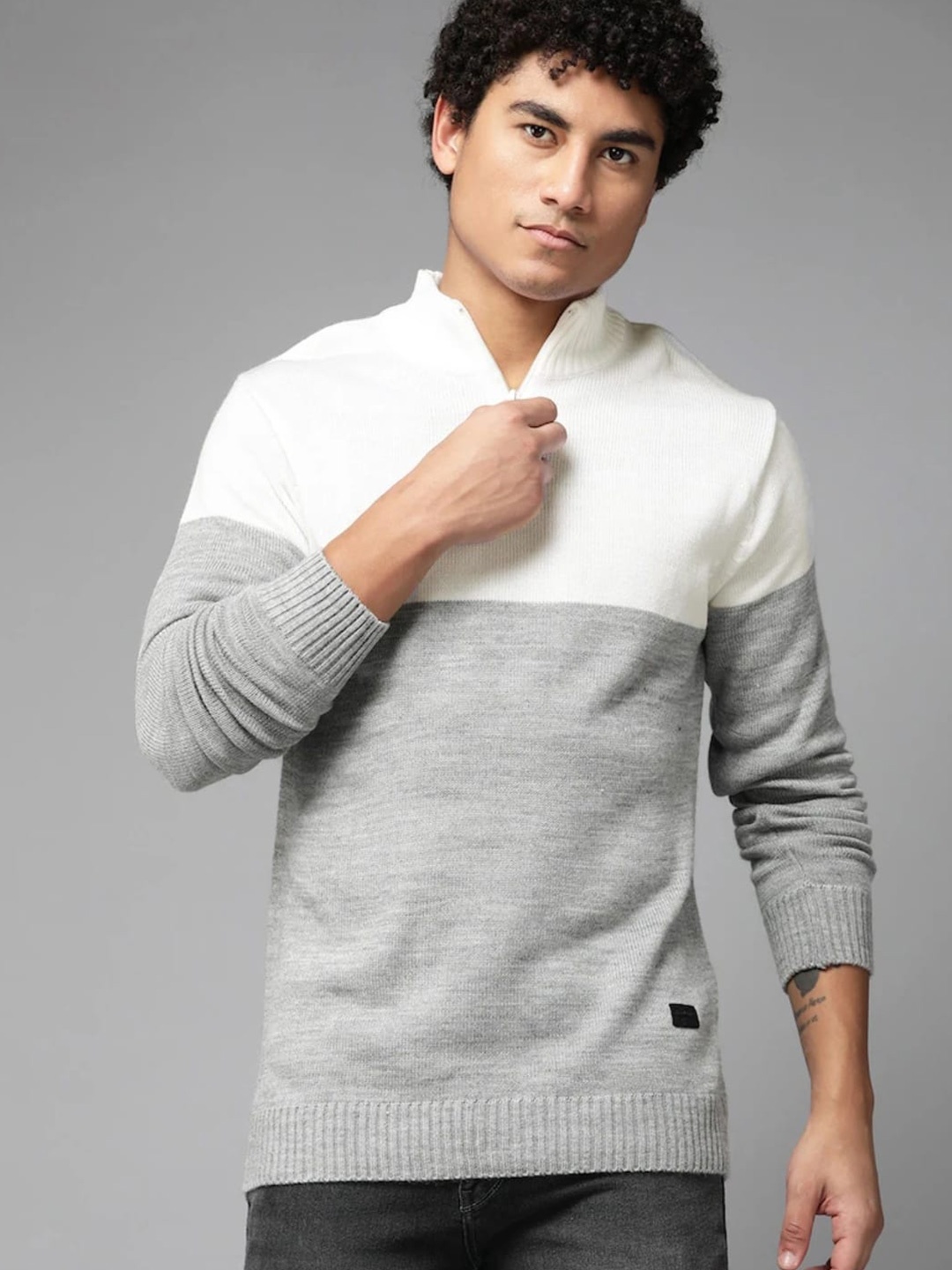 The Roadster Lifestyle Co. Grey Melange Colourblocked Mock Collar Acrylic Pullover Sweater
The Roadster Lifestyle Co. Grey Melange Colourblocked Mock Collar Acrylic Pullover Sweater