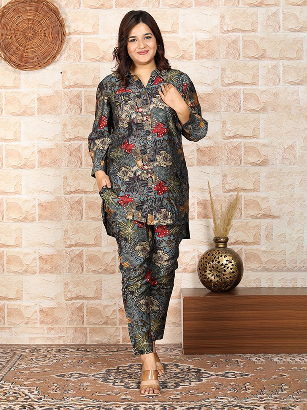 SHOOLIN Floral Printed Beads & Stone Modal Muslin Chanderi High Low Shirt With Trouser, Grey
SHOOLIN Floral Printed Beads & Stone Modal Muslin Chanderi High Low Shirt With Trouser, Grey