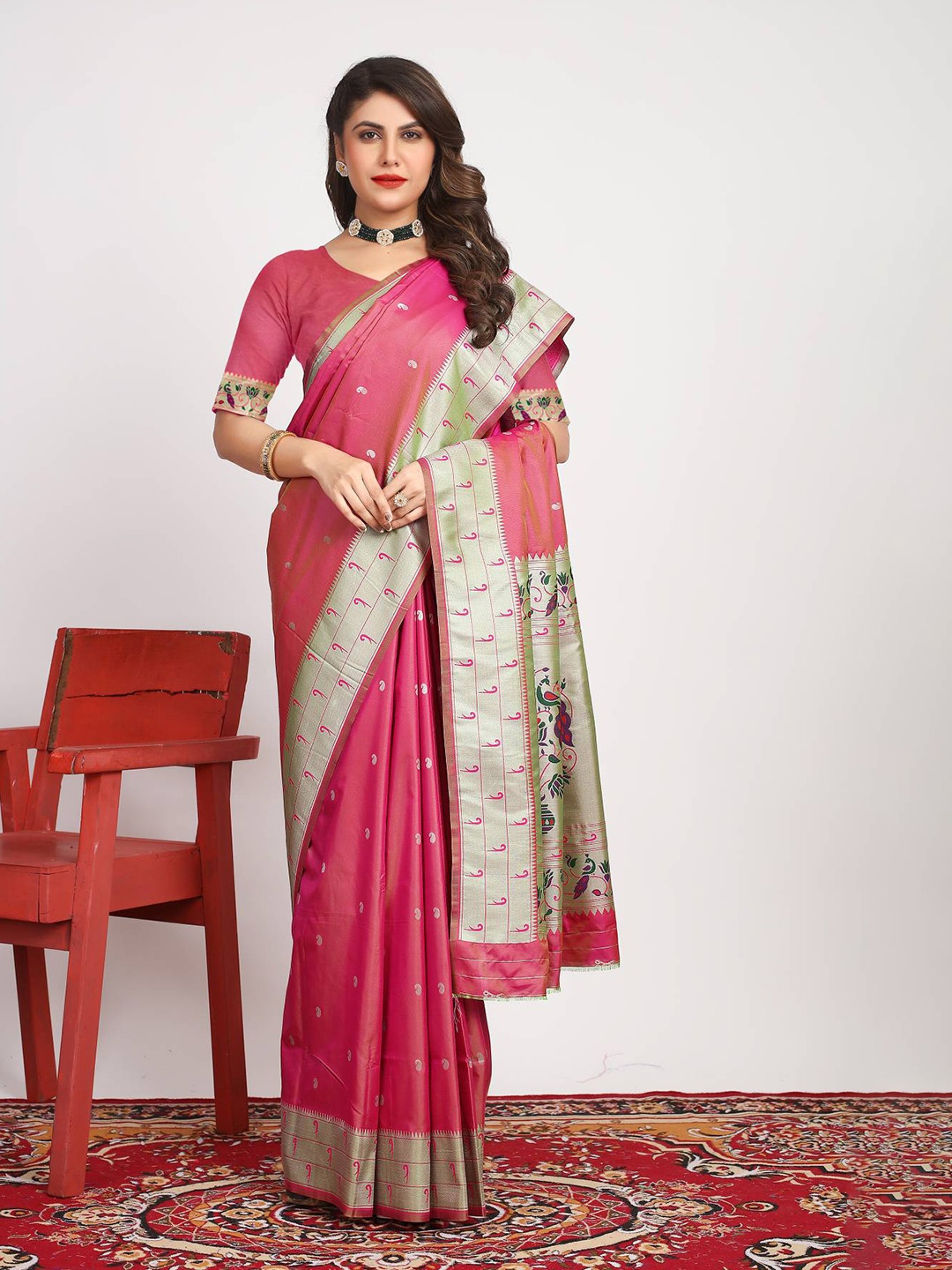PATIALAPICKS Ethnic Motif Woven Design Zari Pure Silk Kanjeevaram Saree, Purple
PATIALAPICKS Ethnic Motif Woven Design Zari Pure Silk Kanjeevaram Saree, Purple