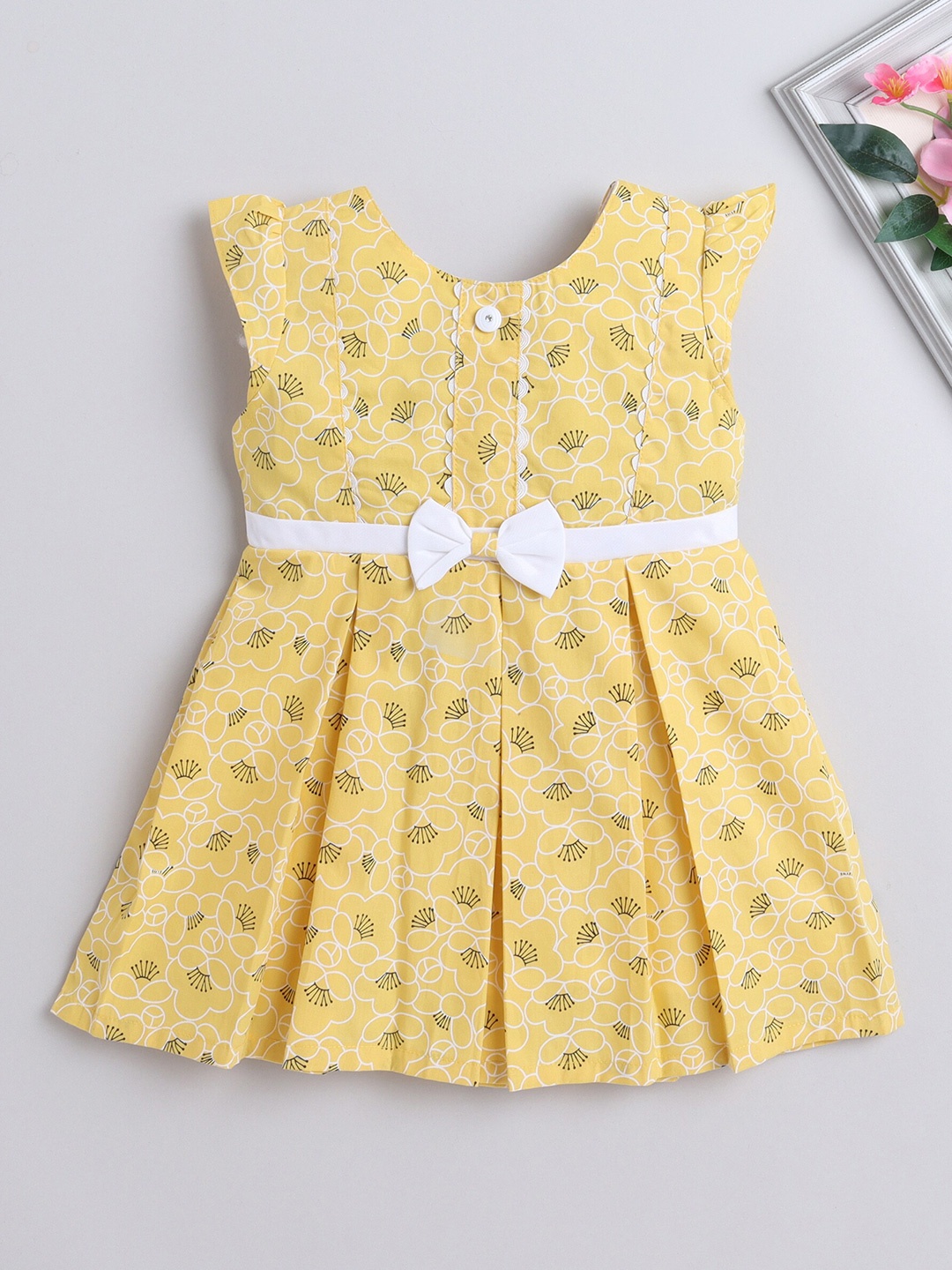 The Magic Wand Infant Girls Floral Printed Cap Sleeves Fit & Flare Cotton Dress, Yellow
The Magic Wand Infant Girls Floral Printed Cap Sleeves Fit & Flare Cotton Dress, Yellow