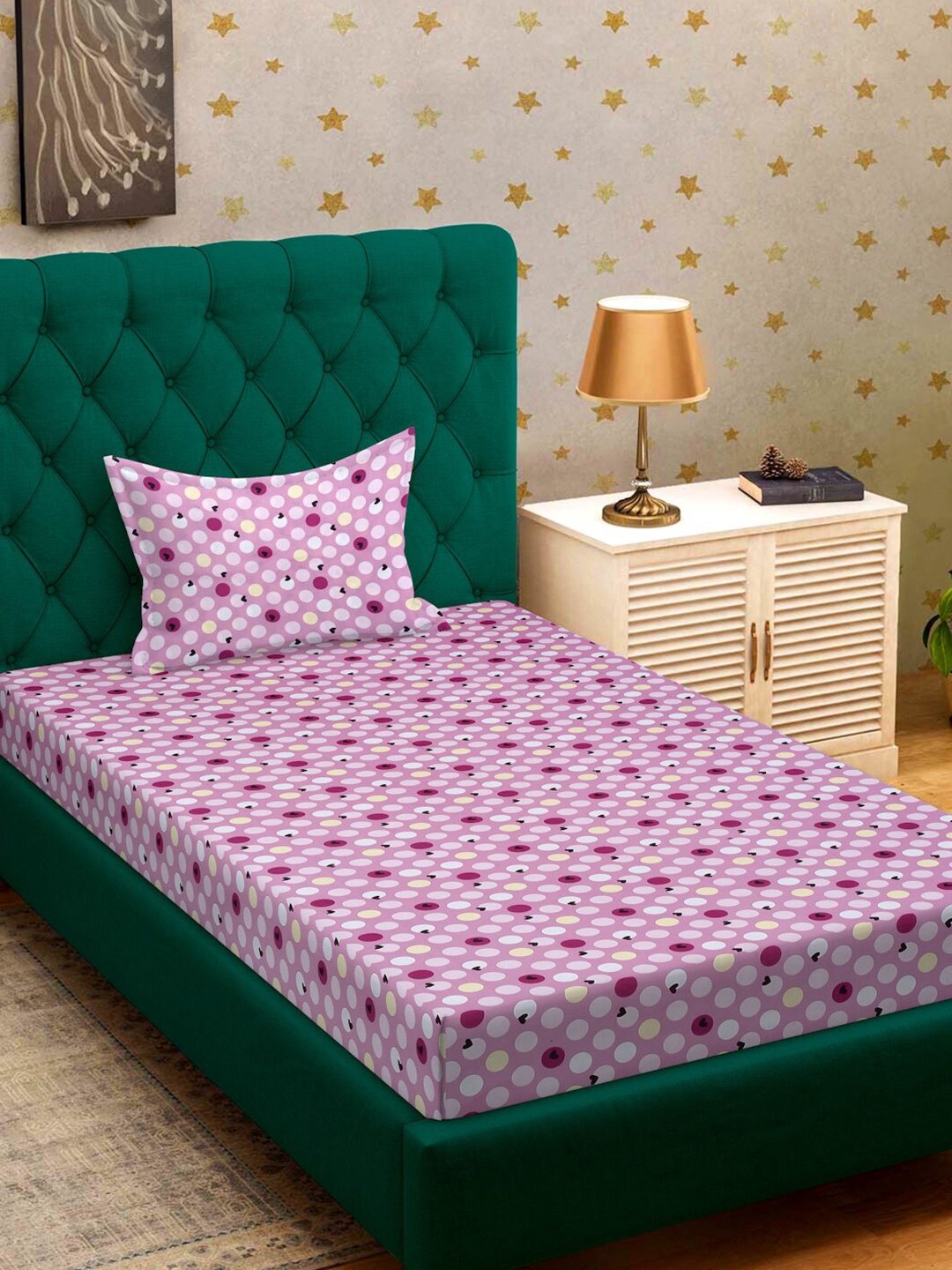 DREAM WEAVERZ Pink & White Geometric Cotton 220 TC Single Bedsheet With 1 Pillow Cover
DREAM WEAVERZ Pink & White Geometric Cotton 220 TC Single Bedsheet With 1 Pillow Cover