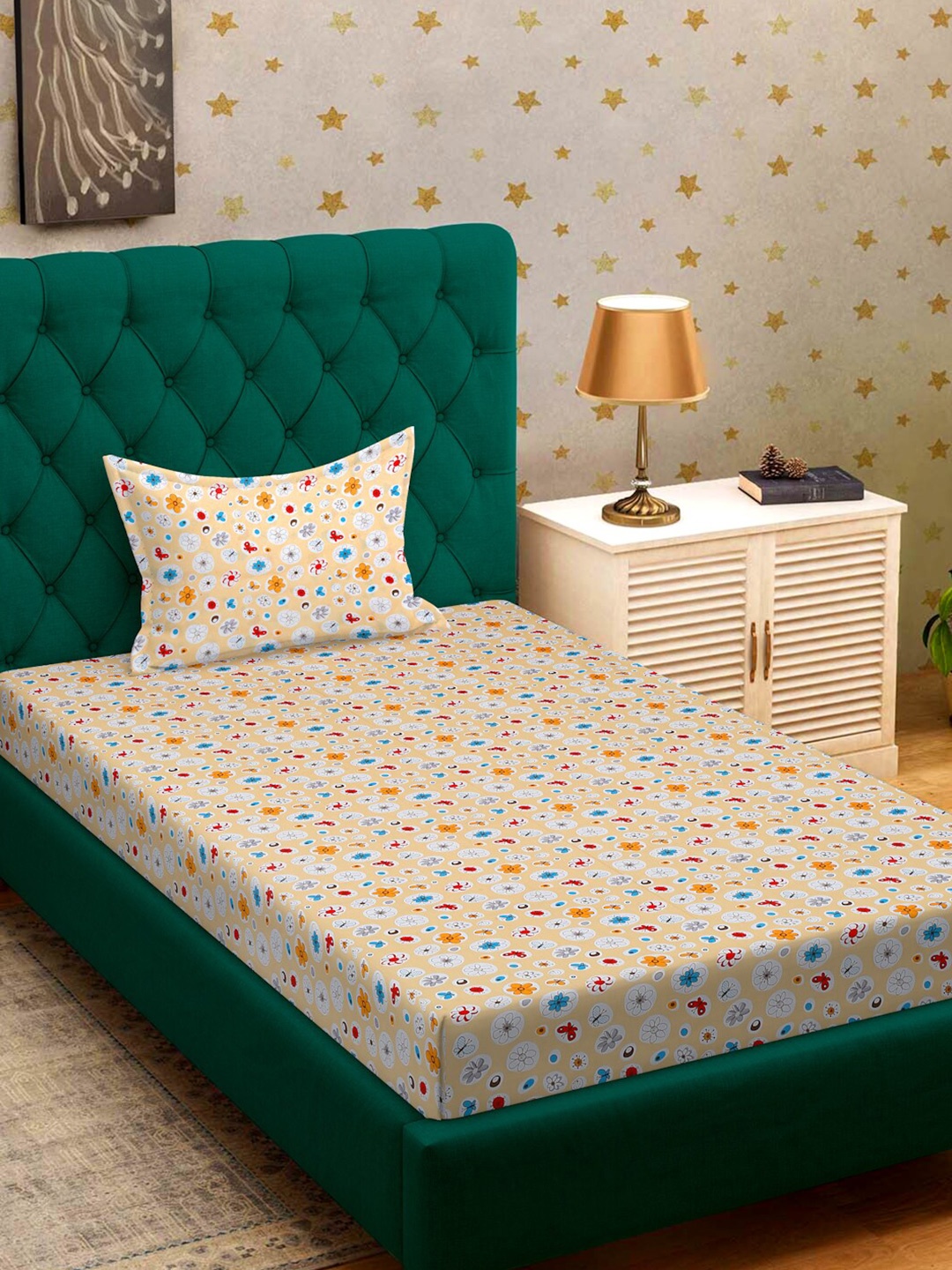 DREAM WEAVERZ Beige & White Conversational Cotton 220 TC Single Bedsheet & 1 Pillow Cover
DREAM WEAVERZ Beige & White Conversational Cotton 220 TC Single Bedsheet & 1 Pillow Cover