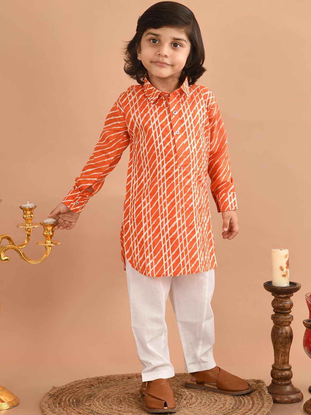 LIL PITAARA Boys Floral Printed Shirt Collar Roll-Up Sleeves Pure Cotton Kurta With Salwar, Orange
LIL PITAARA Boys Floral Printed Shirt Collar Roll-Up Sleeves Pure Cotton Kurta With Salwar, Orange
