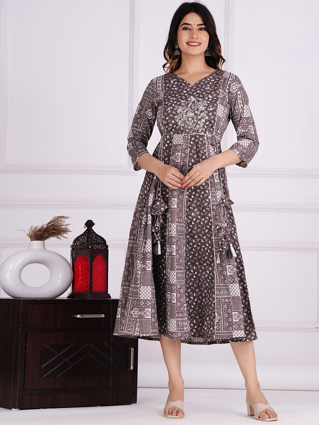 DHROOV TARA Ethnic Motifs Printed V-Neck Gathered Cotton Fit & Flare Ethnic Dress, Brown
DHROOV TARA Ethnic Motifs Printed V-Neck Gathered Cotton Fit & Flare Ethnic Dress, Brown