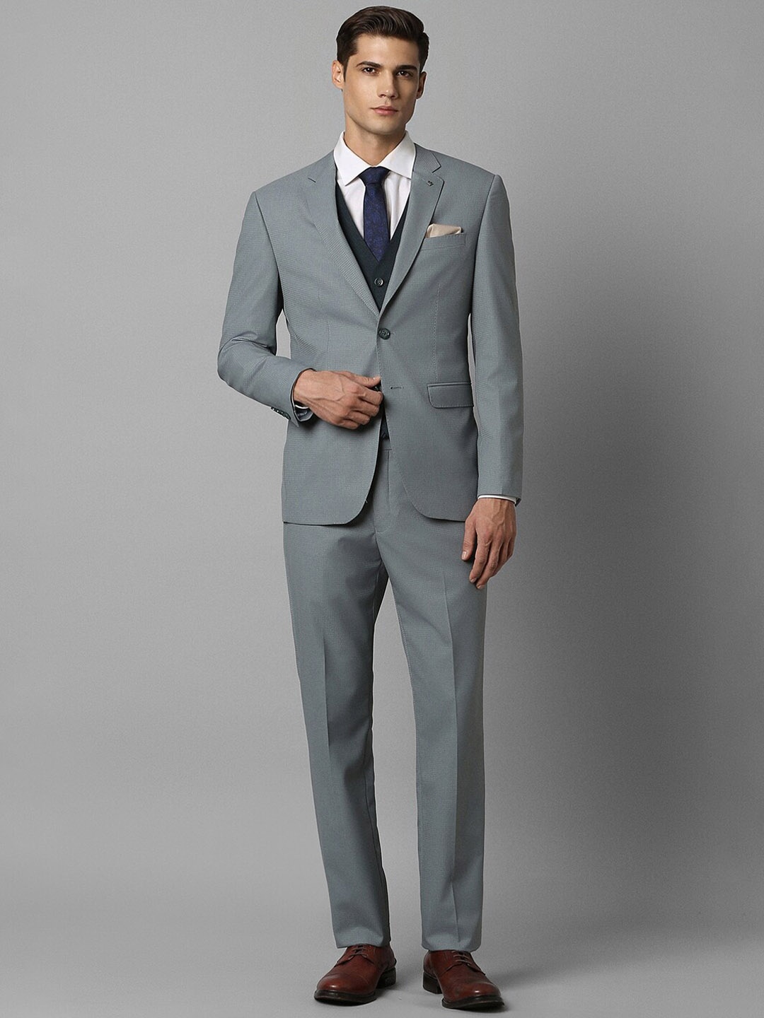 Louis Philippe Self Design Slim-Fit Single-Breasted Three-Piece Formal Suit, Grey
Louis Philippe Self Design Slim-Fit Single-Breasted Three-Piece Formal Suit, Grey