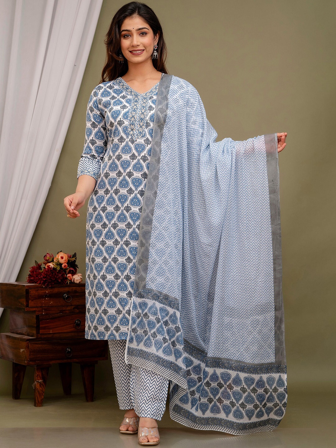 Mialo fashion Women Blue Ethnic Motifs Printed Regular Kurta with Palazzos & With Dupatta
Mialo fashion Women Blue Ethnic Motifs Printed Regular Kurta with Palazzos & With Dupatta
