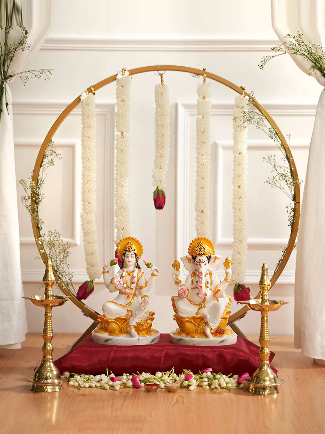 DecorTwist Gold Toned Metal Circular Organisers
DecorTwist Gold Toned Metal Circular Organisers