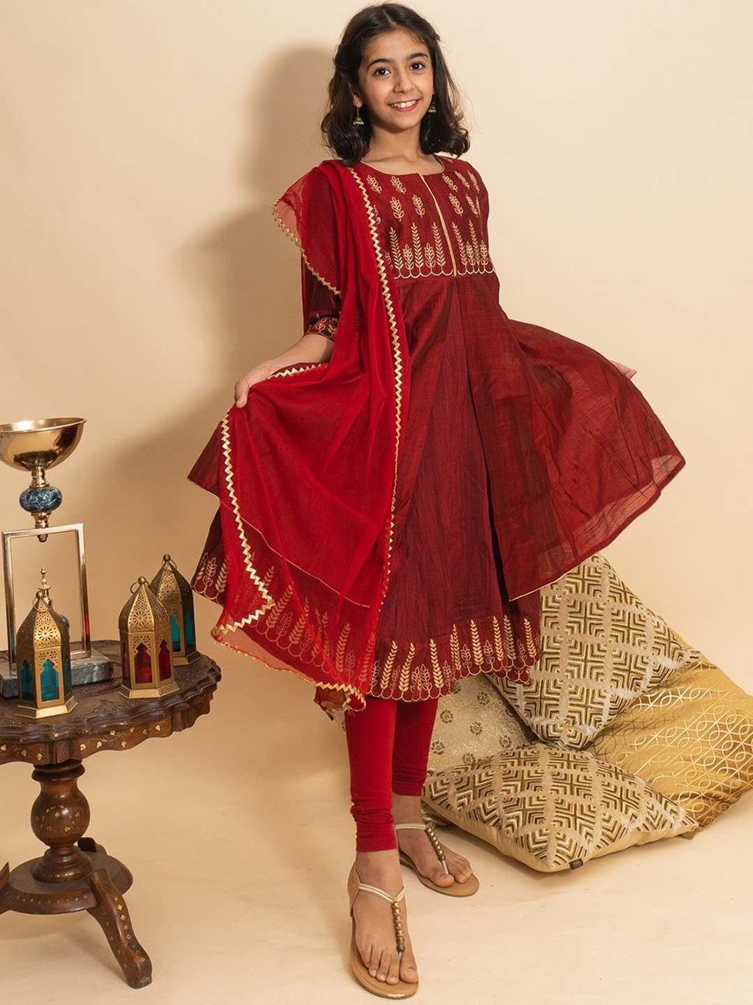 BAESD Girls Ethnic Motifs Embroidered Chanderi Cotton Kurta And Leggings With Dupatta, Red
BAESD Girls Ethnic Motifs Embroidered Chanderi Cotton Kurta And Leggings With Dupatta, Red