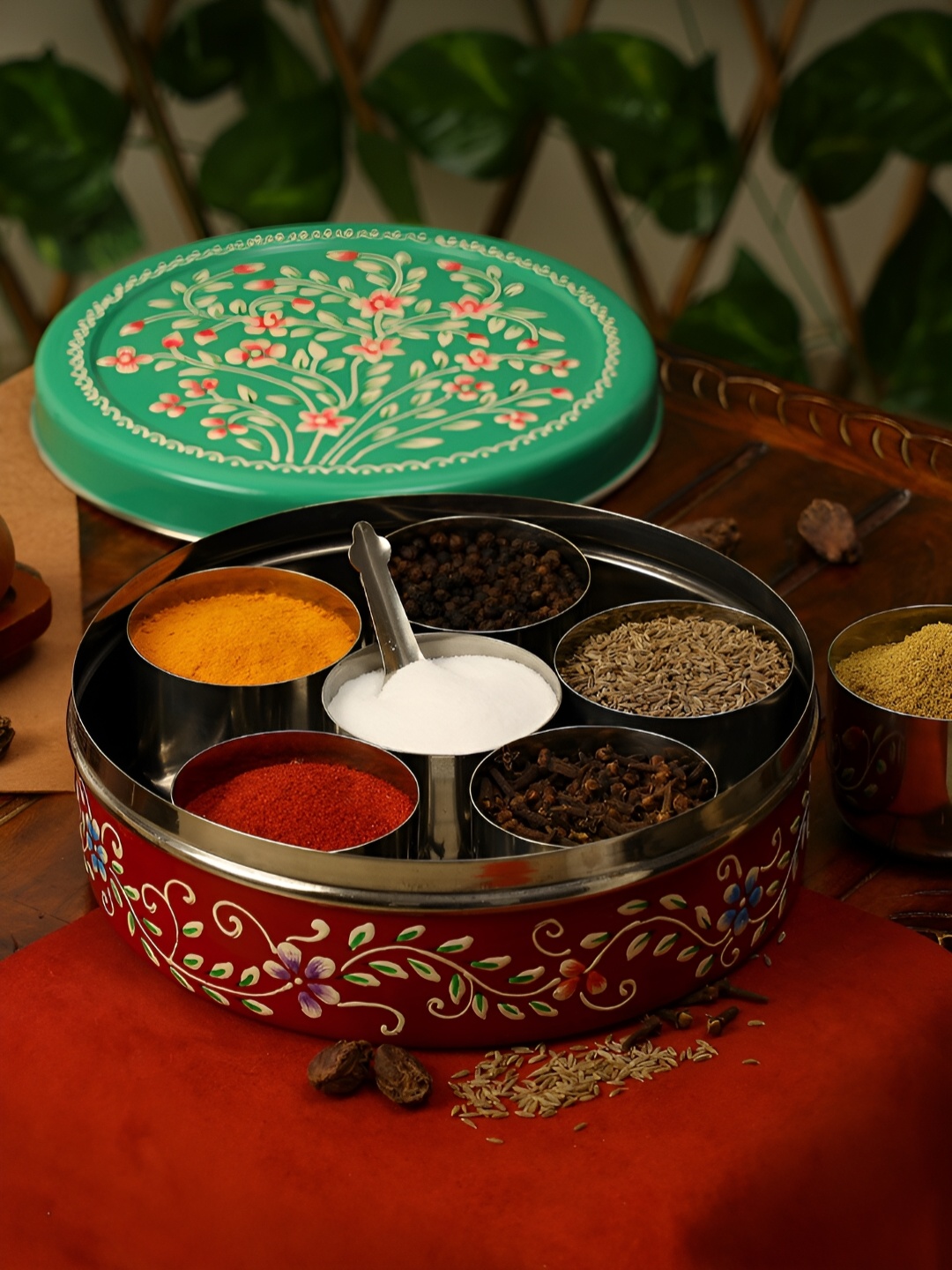THE COCOTIER Artisan Spice Treasure Red & Green Stainless Steel Floral Printed Spice Box
THE COCOTIER Artisan Spice Treasure Red & Green Stainless Steel Floral Printed Spice Box