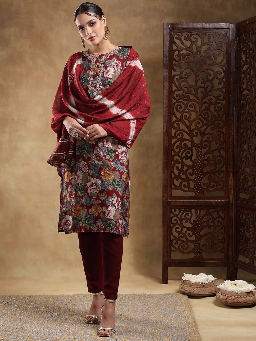 Bani Women Ethnic Motifs Embroidered Floral Printed Regular Kurta with Trousers & Dupatta, Maroon
Bani Women Ethnic Motifs Embroidered Floral Printed Regular Kurta with Trousers & Dupatta, Maroon