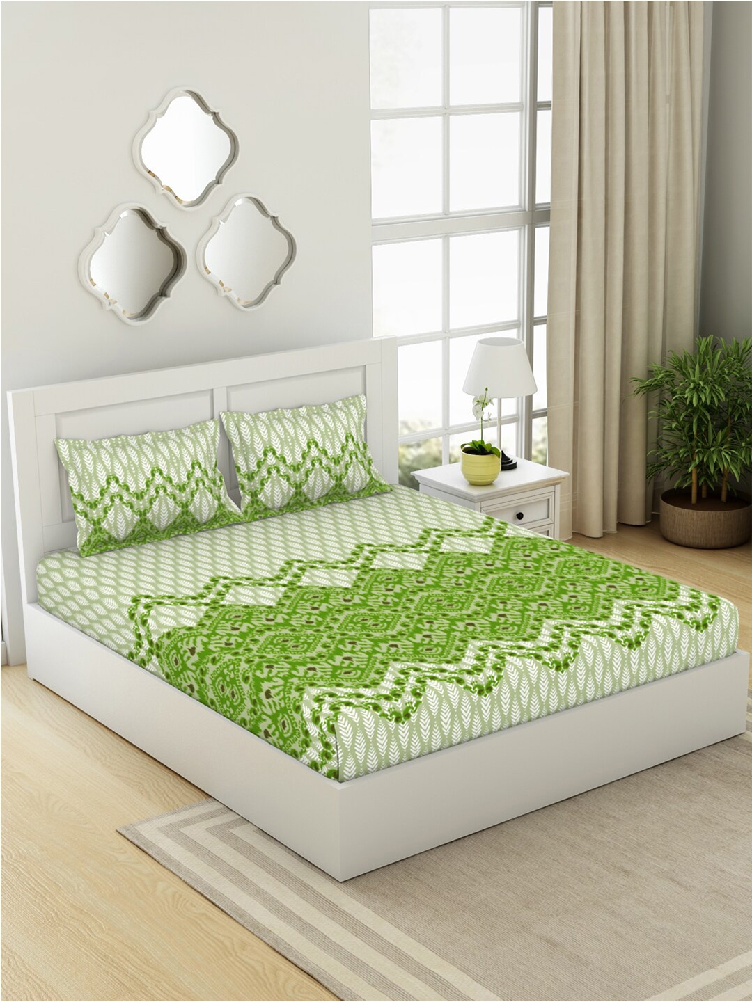 SPACES Ikkat Green Geometric Pure Cotton 144 TC Fitted King Bedsheet with 2 Pillow Covers
SPACES Ikkat Green Geometric Pure Cotton 144 TC Fitted King Bedsheet with 2 Pillow Covers