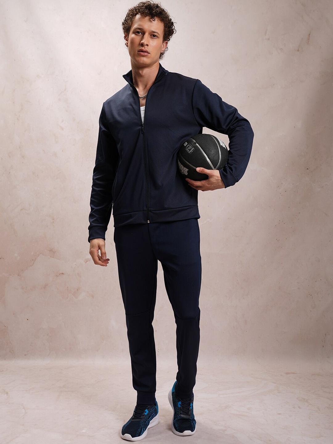 HIGHLANDER Regular Fit High Neck Full Zip Sweatshirt with Slim Fit Trousers, Navy blue
HIGHLANDER Regular Fit High Neck Full Zip Sweatshirt with Slim Fit Trousers, Navy blue