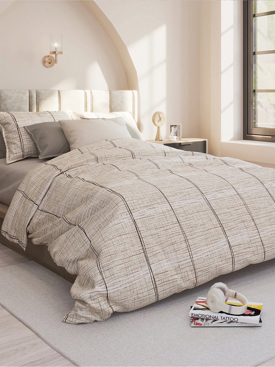 LABHAM Cream & Brown Striped Fitted Cotton 180 TC Queen Bedsheet With 2 Pillow Covers
LABHAM Cream & Brown Striped Fitted Cotton 180 TC Queen Bedsheet With 2 Pillow Covers