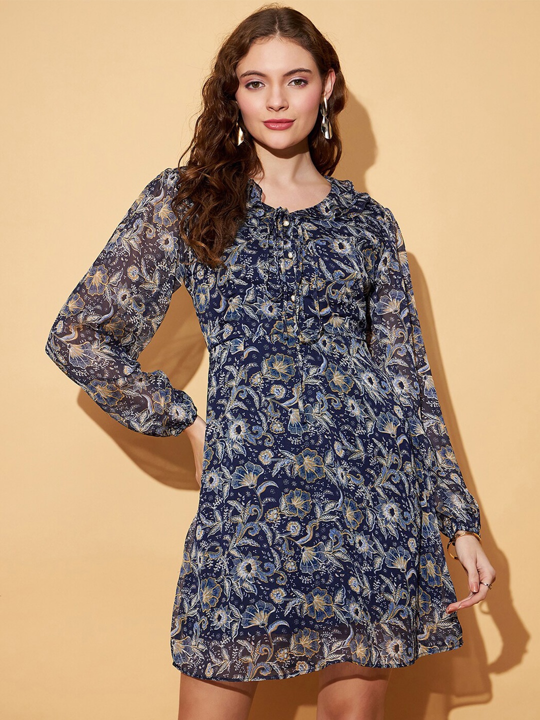 Carlton London Floral Printed Tie-Up Neck Puff Sleeve Gathered A-Line Dress, Navy blue
Carlton London Floral Printed Tie-Up Neck Puff Sleeve Gathered A-Line Dress, Navy blue