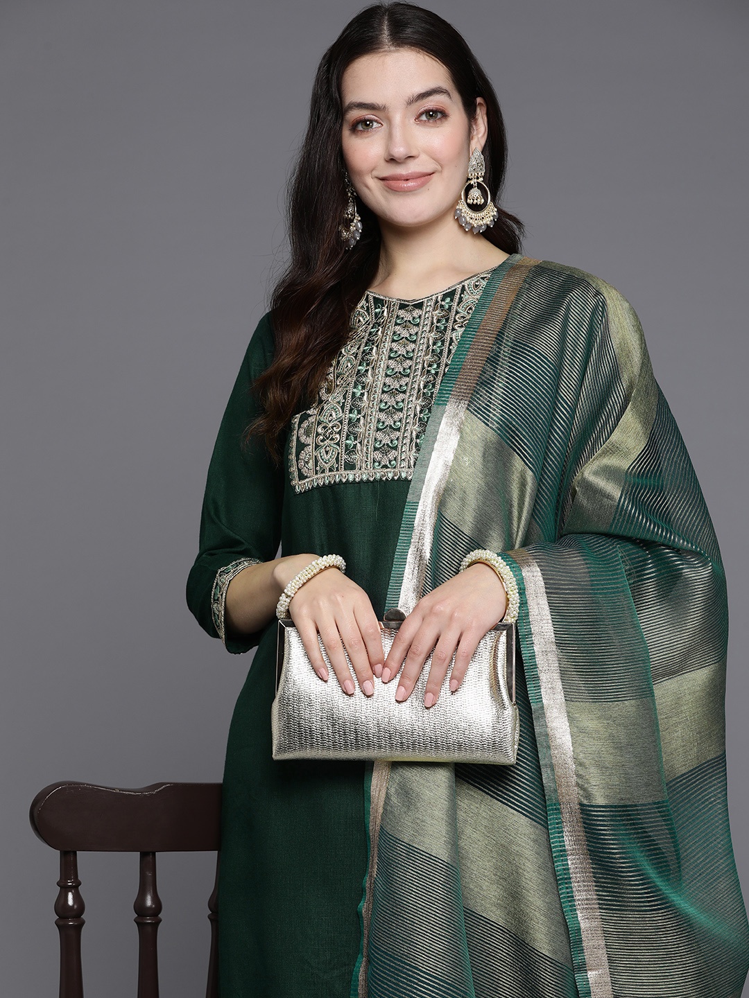 Indo Era Women Ethnic Motifs Embroidered Sequinned Kurta with Trousers & With Dupatta, Green
Indo Era Women Ethnic Motifs Embroidered Sequinned Kurta with Trousers & With Dupatta, Green