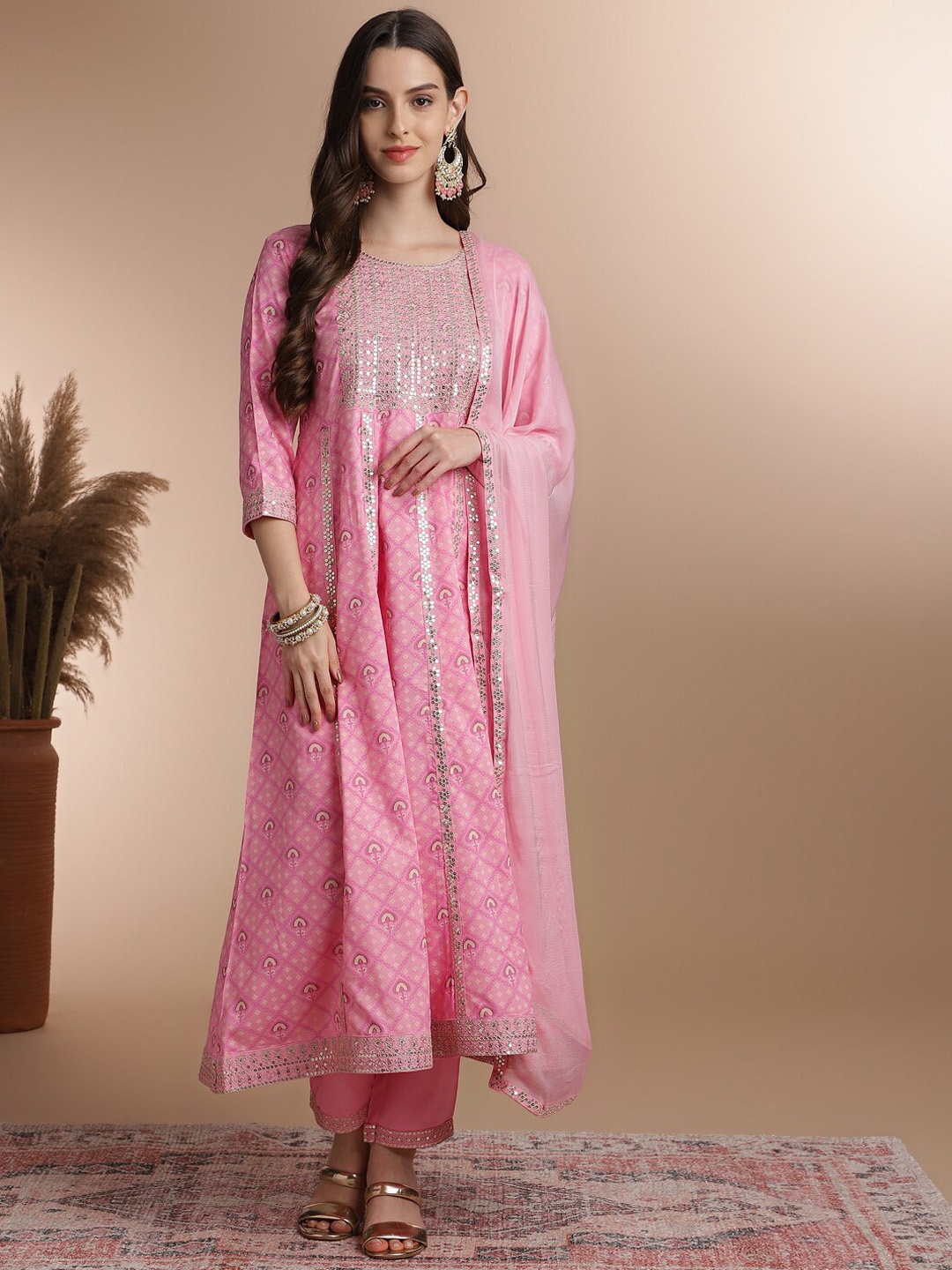 Anouk Pink Ethnic Motifs Printed Sequinned Detail Anarkali Kurta & Trouser With Dupatta
Anouk Pink Ethnic Motifs Printed Sequinned Detail Anarkali Kurta & Trouser With Dupatta