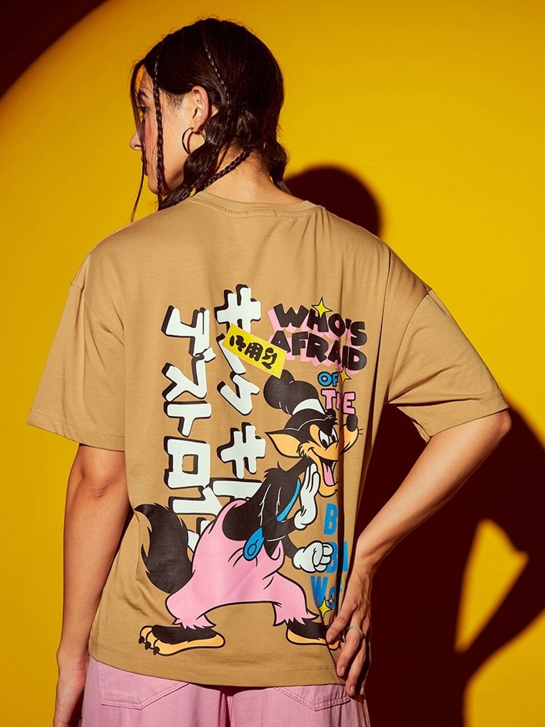 Bewakoof Brown Big Bad Wolf Graphic Printed Oversized Drop Shoulder Pure Cotton T-shirt
Bewakoof Brown Big Bad Wolf Graphic Printed Oversized Drop Shoulder Pure Cotton T-shirt