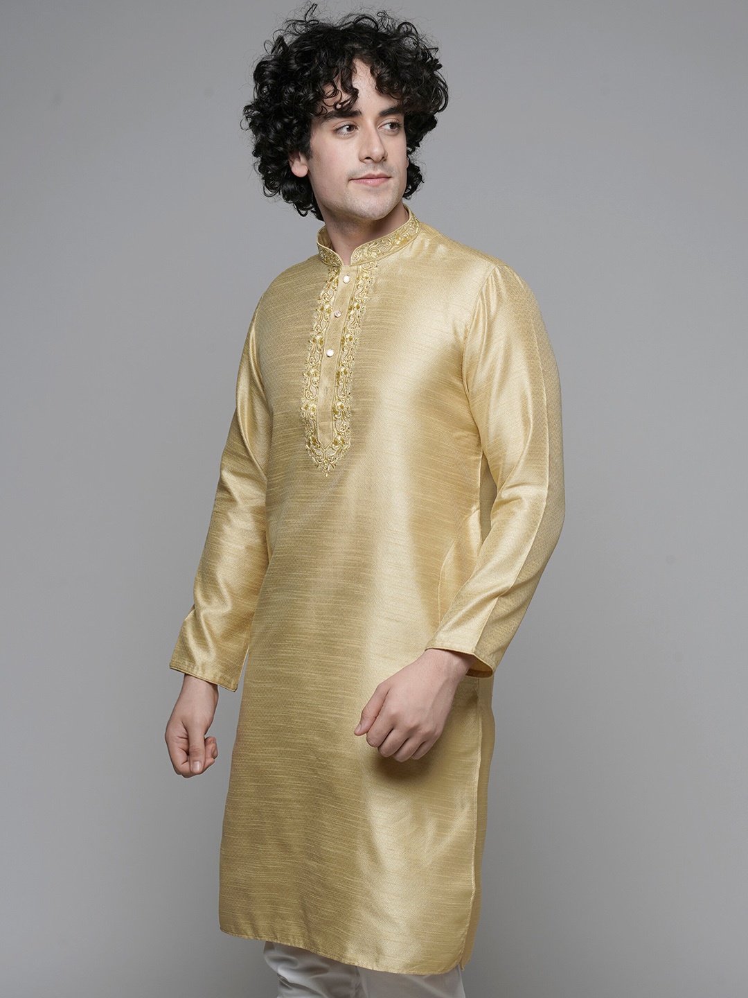 MAAHI FABS Ethnic Motif Woven Design Mandarin Collar Thread Work Straight Kurta, Gold
MAAHI FABS Ethnic Motif Woven Design Mandarin Collar Thread Work Straight Kurta, Gold