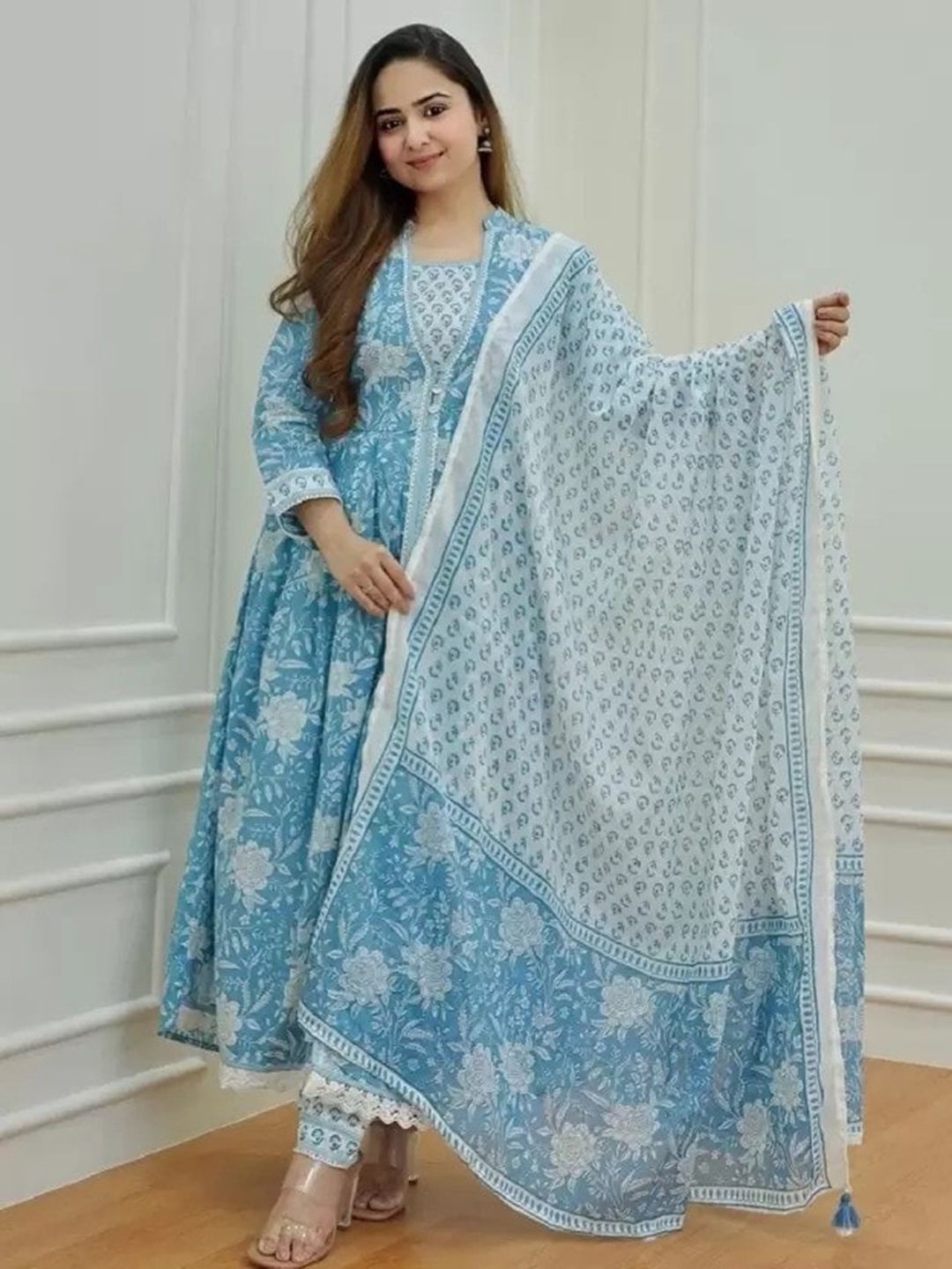 KALINI Floral Printed Mandarin Collar Pure Cotton High Slit Kurta With Trouser & Dupatta, Navy blue
KALINI Floral Printed Mandarin Collar Pure Cotton High Slit Kurta With Trouser & Dupatta, Navy blue