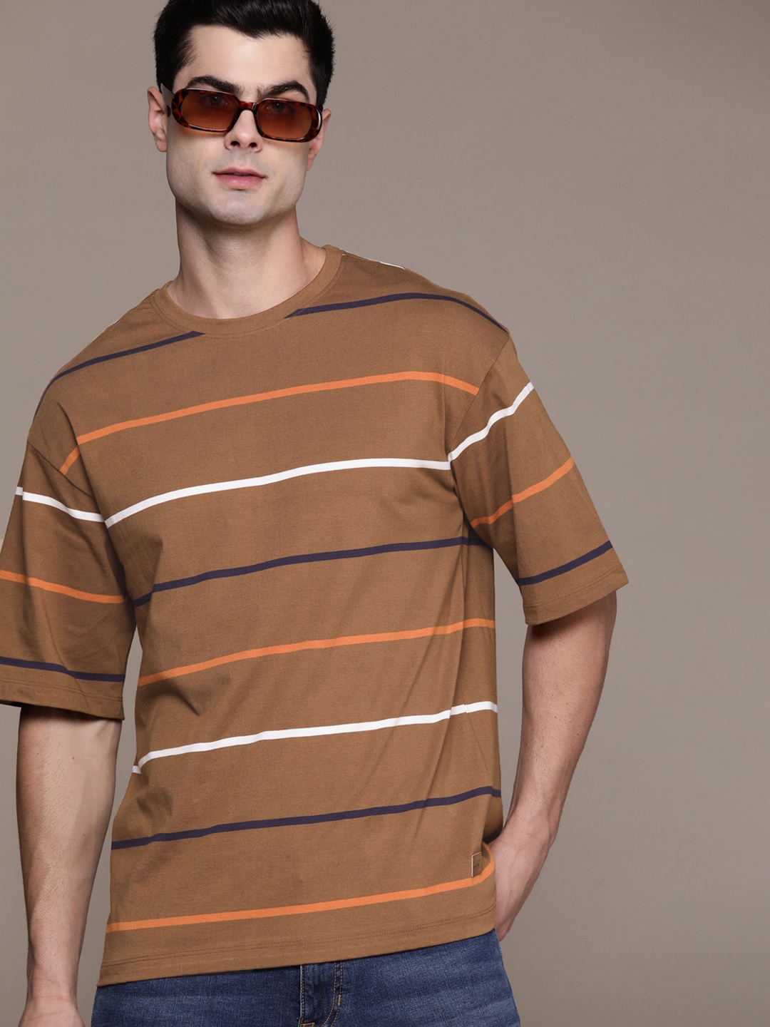 The Roadster Lifestyle Co. Striped Drop-Shoulder Sleeves Pure Cotton Relaxed T-shirt, Brown
The Roadster Lifestyle Co. Striped Drop-Shoulder Sleeves Pure Cotton Relaxed T-shirt, Brown
