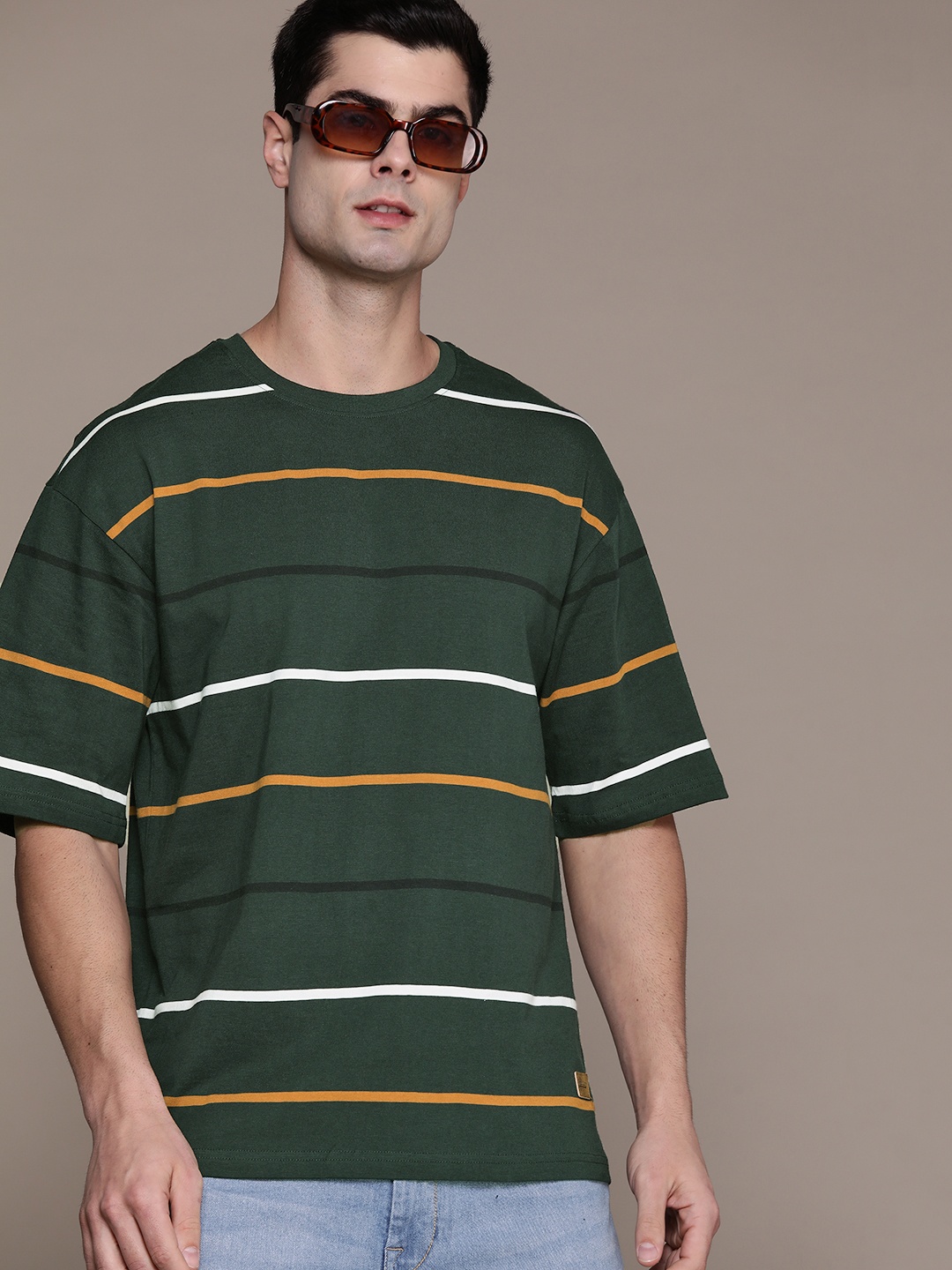 The Roadster Lifestyle Co. Striped Drop-Shoulder Sleeves Pure Cotton Relaxed T-shirt, Green
The Roadster Lifestyle Co. Striped Drop-Shoulder Sleeves Pure Cotton Relaxed T-shirt, Green