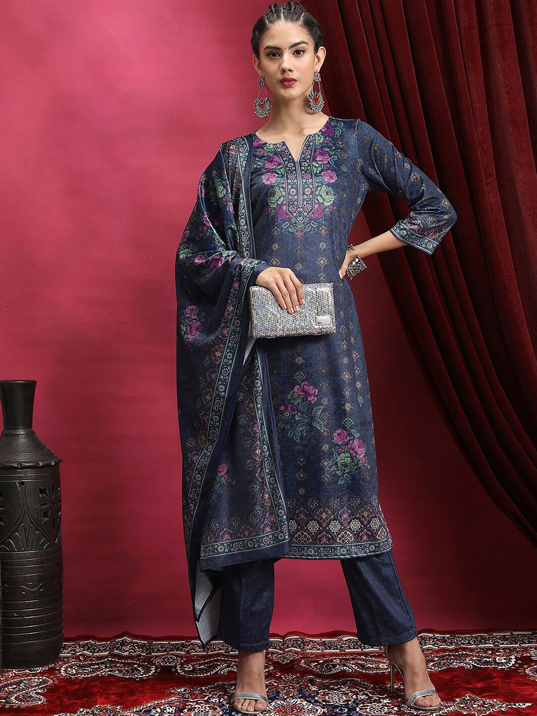 Vishudh Navy Blue Floral Printed Mandarin Collar Straight Kurta & Palazzos With Dupatta
Vishudh Navy Blue Floral Printed Mandarin Collar Straight Kurta & Palazzos With Dupatta