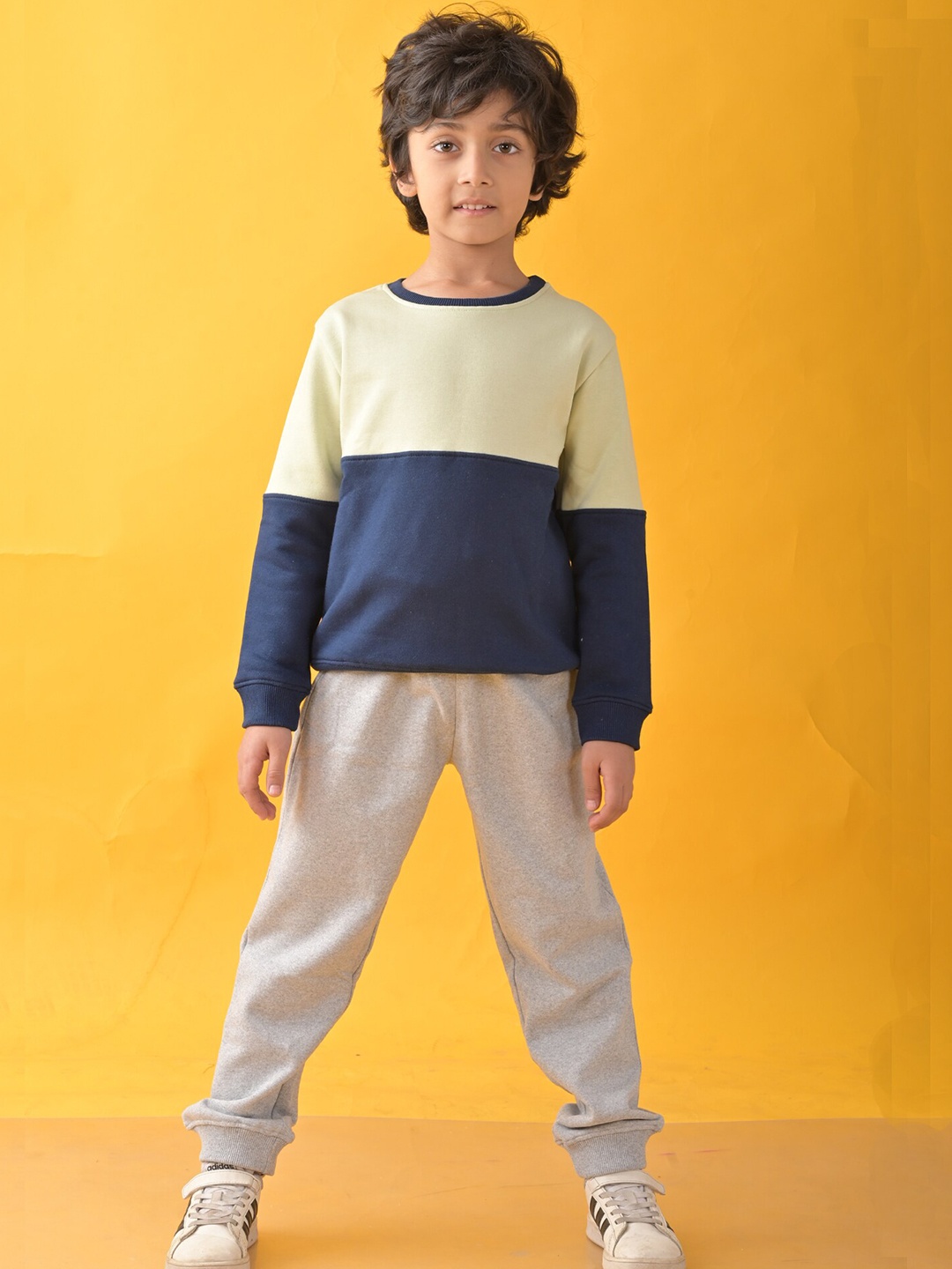 Anthrilo Boys Colourblocked Round Neck Long Sleeves Sweatshirt with Joggers, Navy blue
Anthrilo Boys Colourblocked Round Neck Long Sleeves Sweatshirt with Joggers, Navy blue