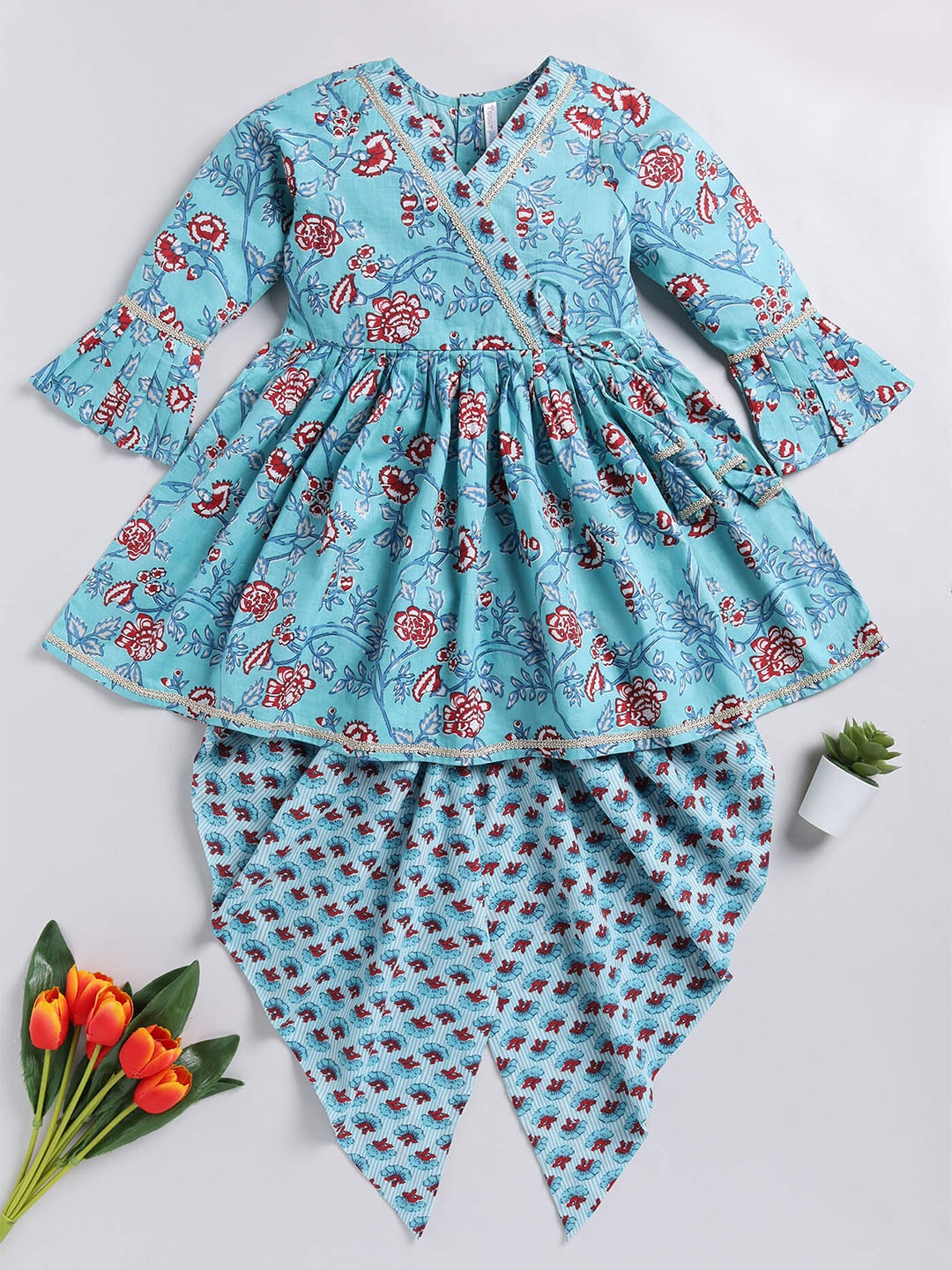 Toonyport Girls Floral Printed Angrakha Gotta Patti Pure Cotton Kurta With Dhoti Pants, Blue
Toonyport Girls Floral Printed Angrakha Gotta Patti Pure Cotton Kurta With Dhoti Pants, Blue