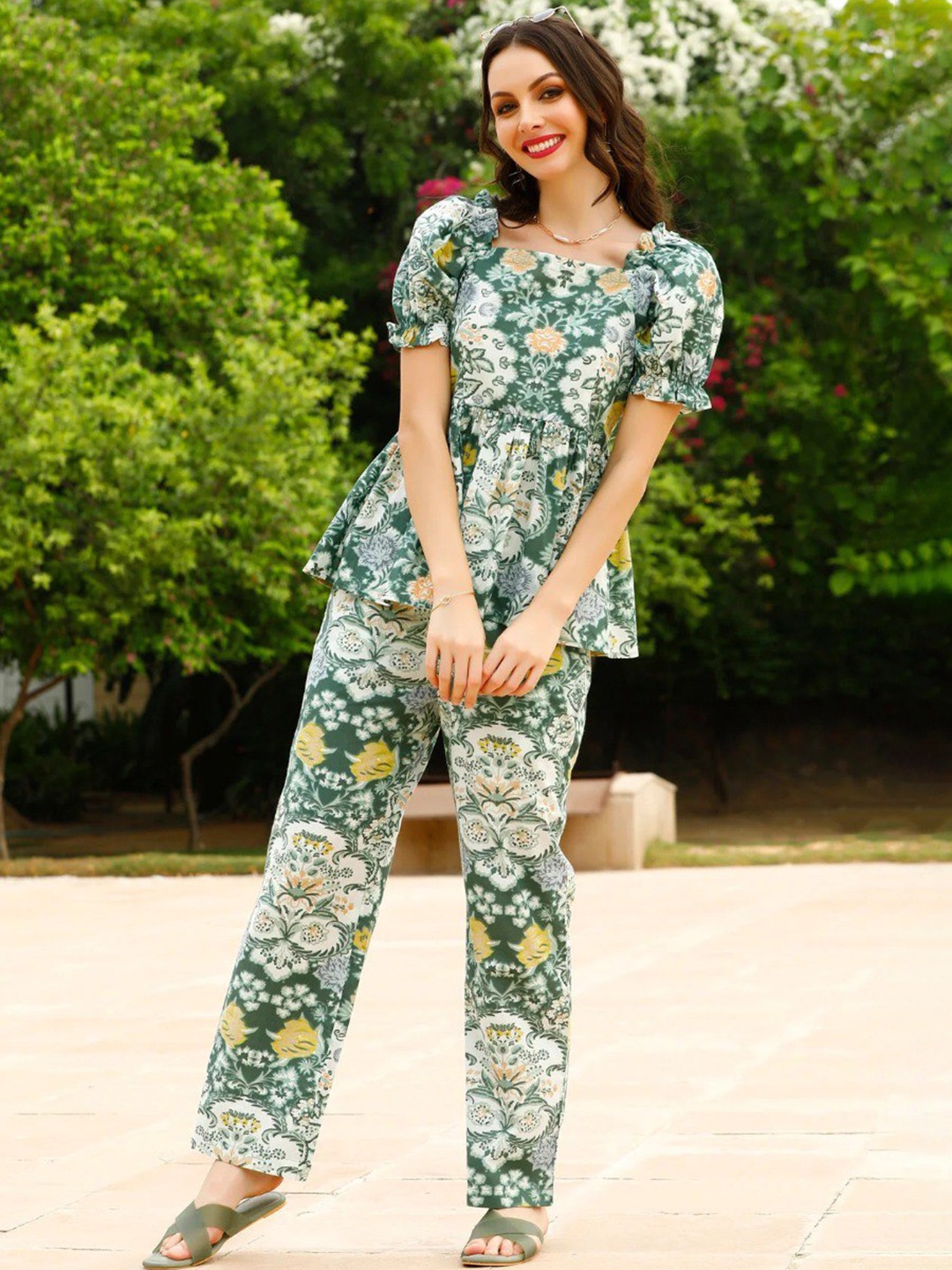 ISHA TRADE Floral Printed Top With Palazzo Co-Ords, Green