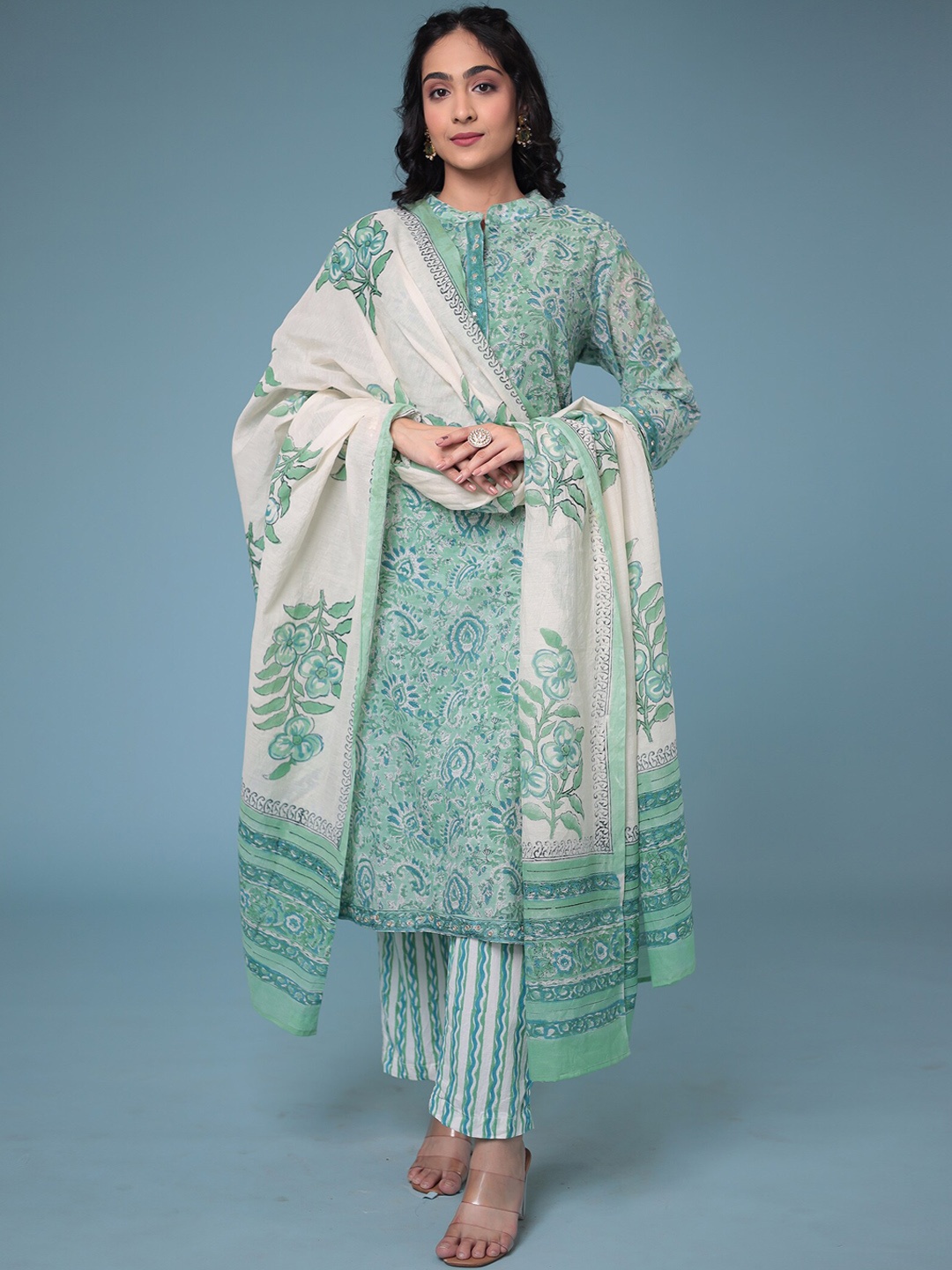 ZARI Ethnic Motifs Printed Mandarin Collar Cotton Silk Kurta With Trousers & Dupatta, Green
ZARI Ethnic Motifs Printed Mandarin Collar Cotton Silk Kurta With Trousers & Dupatta, Green