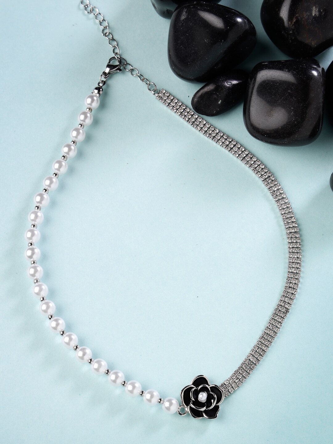 Scintillare By Sukkhi Rhodium-Plated Artificial Stones-Studded & Beaded Necklace, Silver
Scintillare By Sukkhi Rhodium-Plated Artificial Stones-Studded & Beaded Necklace, Silver