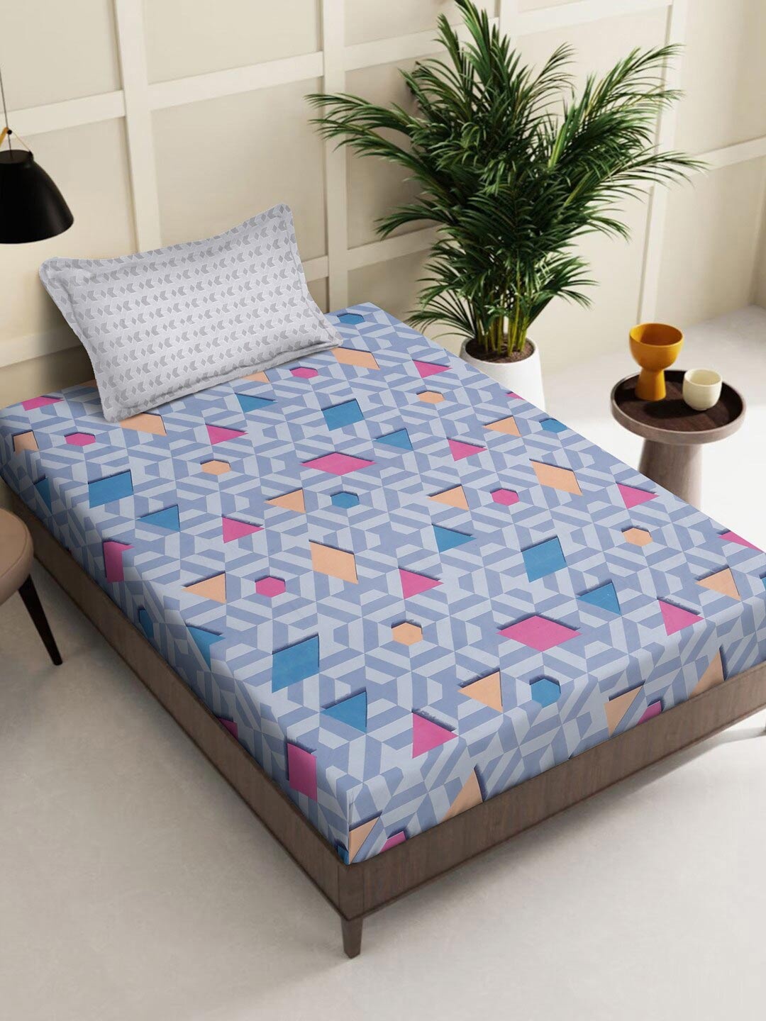 KLOTTHE Blue & Pink Geometric Printed 300 TC Fitted Single Bedsheet With Pillow Cover
KLOTTHE Blue & Pink Geometric Printed 300 TC Fitted Single Bedsheet With Pillow Cover
