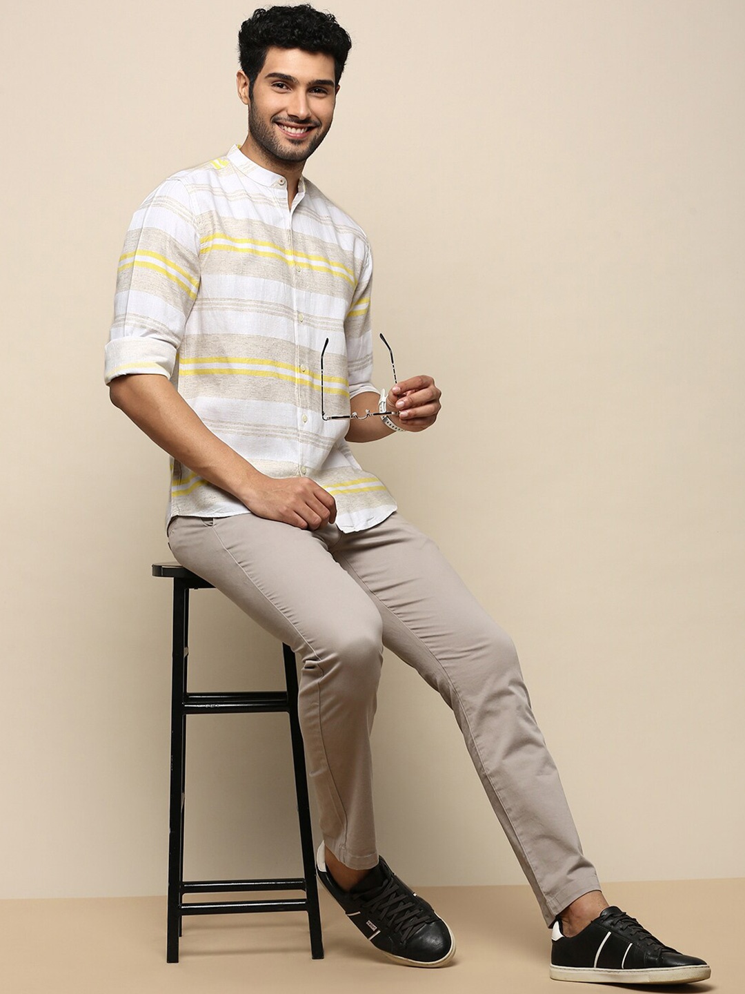 INVICTUS Sport Slim Fit Horizontal Striped Mandarin Collar Cotton Casual Shirt, Beige
INVICTUS Sport Slim Fit Horizontal Striped Mandarin Collar Cotton Casual Shirt, Beige