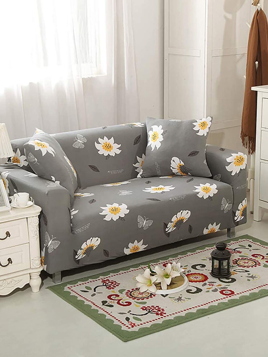 HOUSE OF QUIRK Grey & White Floral Printed Four Seater Elasticated Sofa Cover With Arms
HOUSE OF QUIRK Grey & White Floral Printed Four Seater Elasticated Sofa Cover With Arms