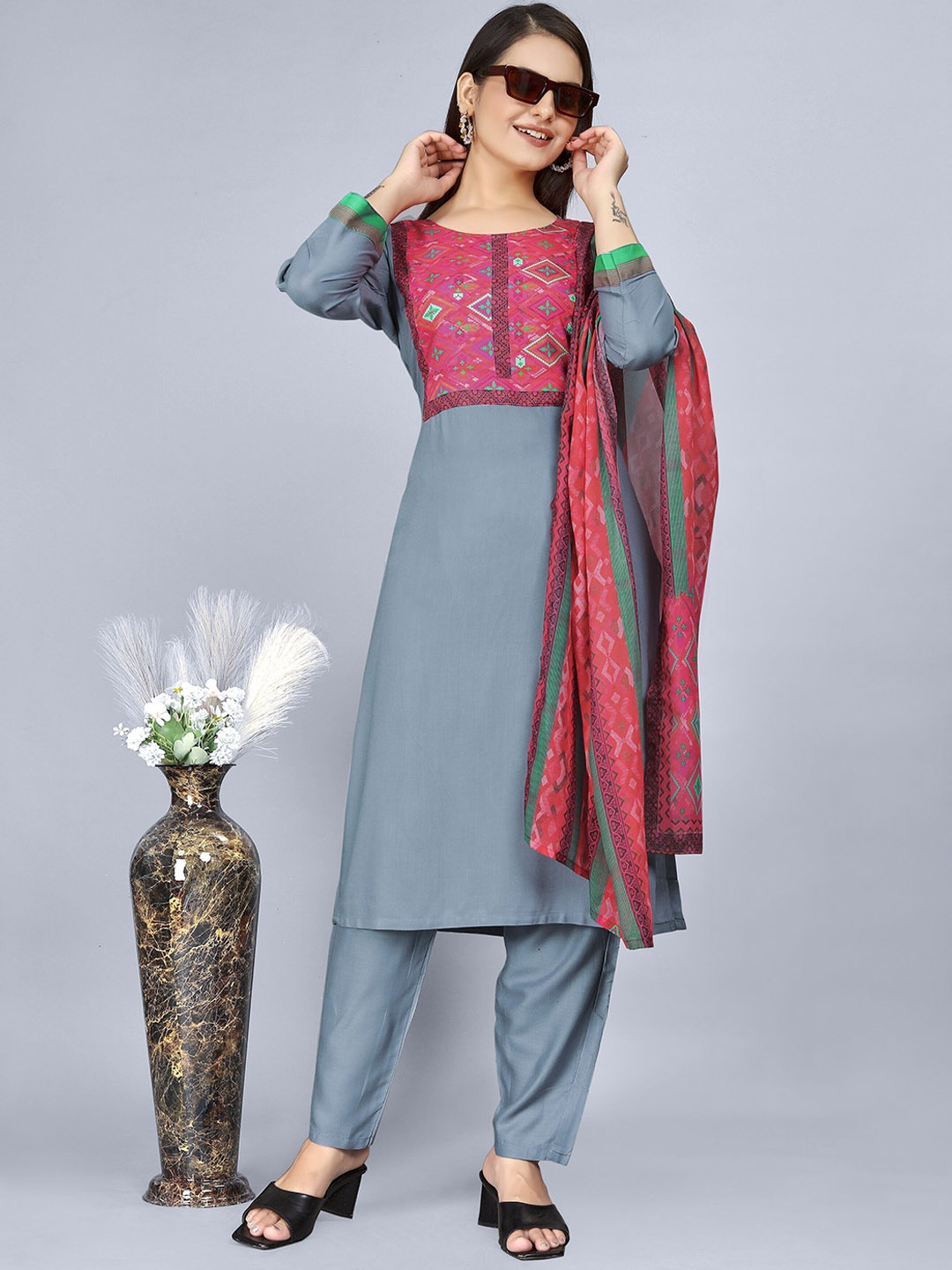 AMRUTVARSHA CREATION Printed Round Neck Straight Kurta with Palazzos & Dupatta, Grey
AMRUTVARSHA CREATION Printed Round Neck Straight Kurta with Palazzos & Dupatta, Grey