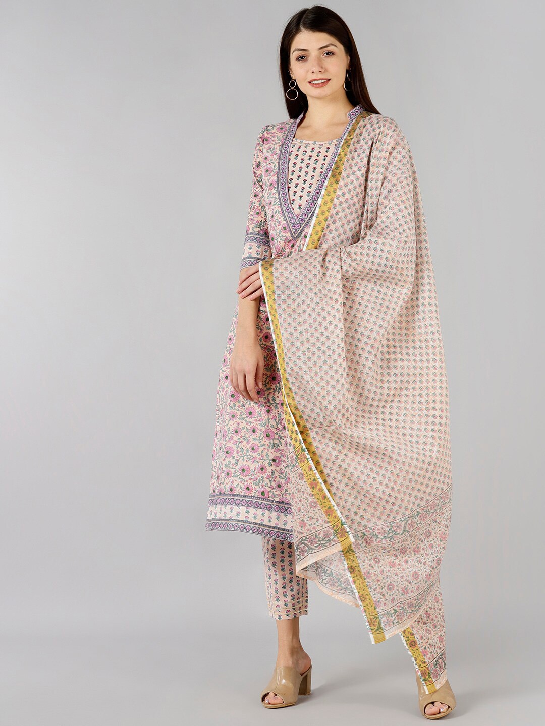 BAESD Floral Printed Regular Pure Cotton Straight Kurta with Trousers & With Dupatta, Beige
BAESD Floral Printed Regular Pure Cotton Straight Kurta with Trousers & With Dupatta, Beige