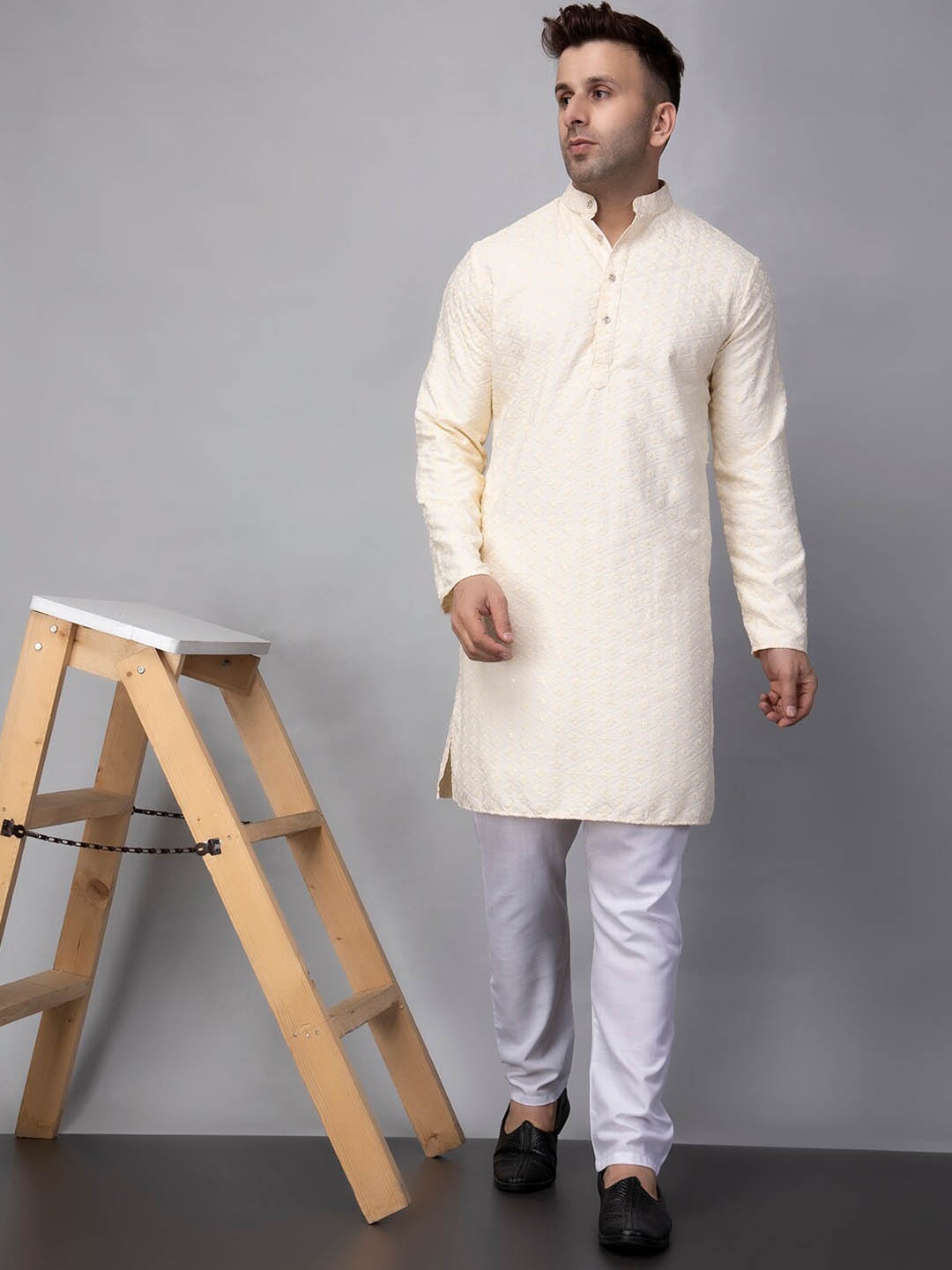 hangup trend Geometric Sequinned Embroidered Mandarin Collar Straight Kurta With Pyjama, Cream
hangup trend Geometric Sequinned Embroidered Mandarin Collar Straight Kurta With Pyjama, Cream