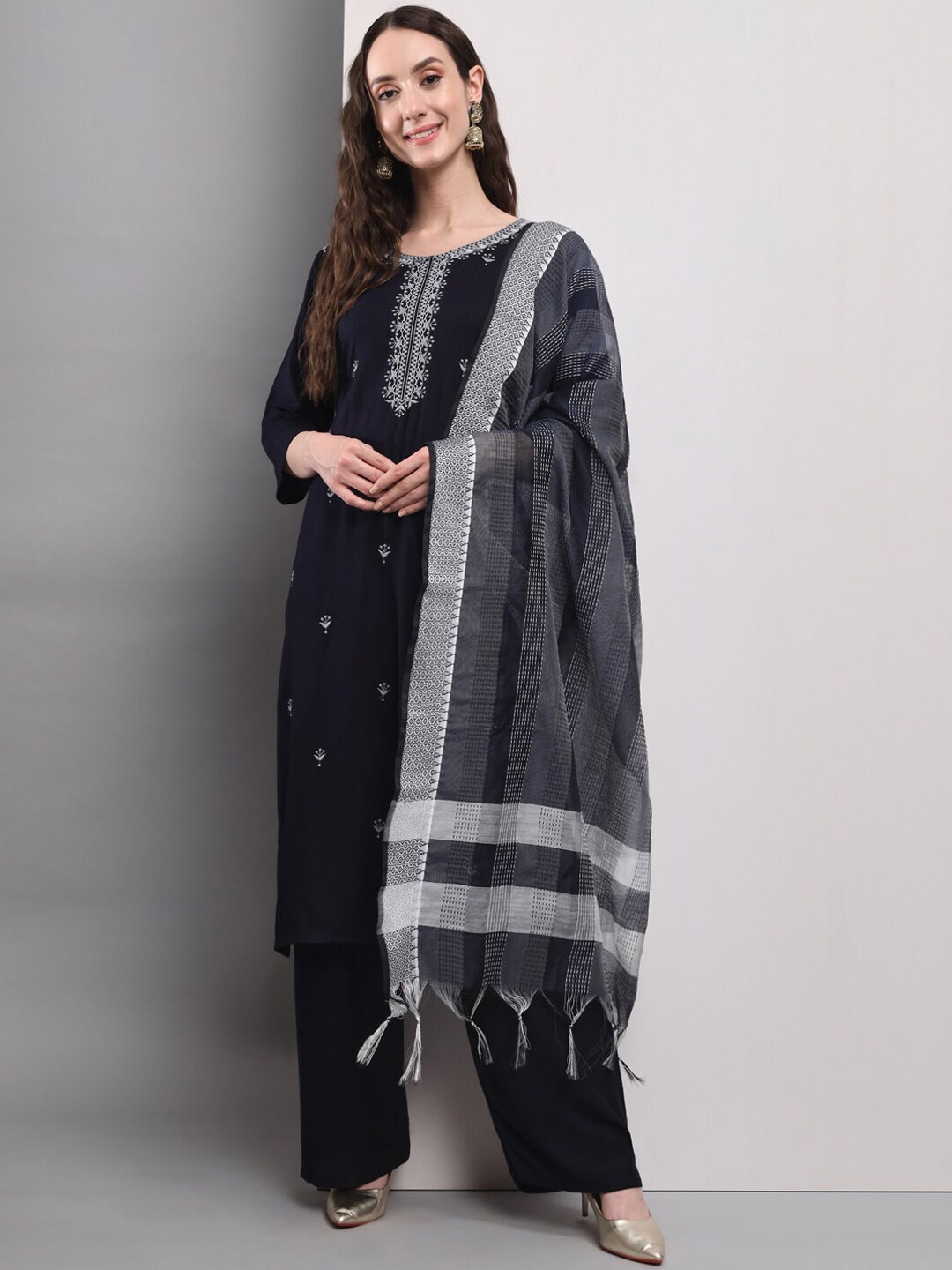 AMRUTVARSHA CREATION Embroidered Floral Printed Straight Kurta with Palazzos & Dupatta, Blue
AMRUTVARSHA CREATION Embroidered Floral Printed Straight Kurta with Palazzos & Dupatta, Blue