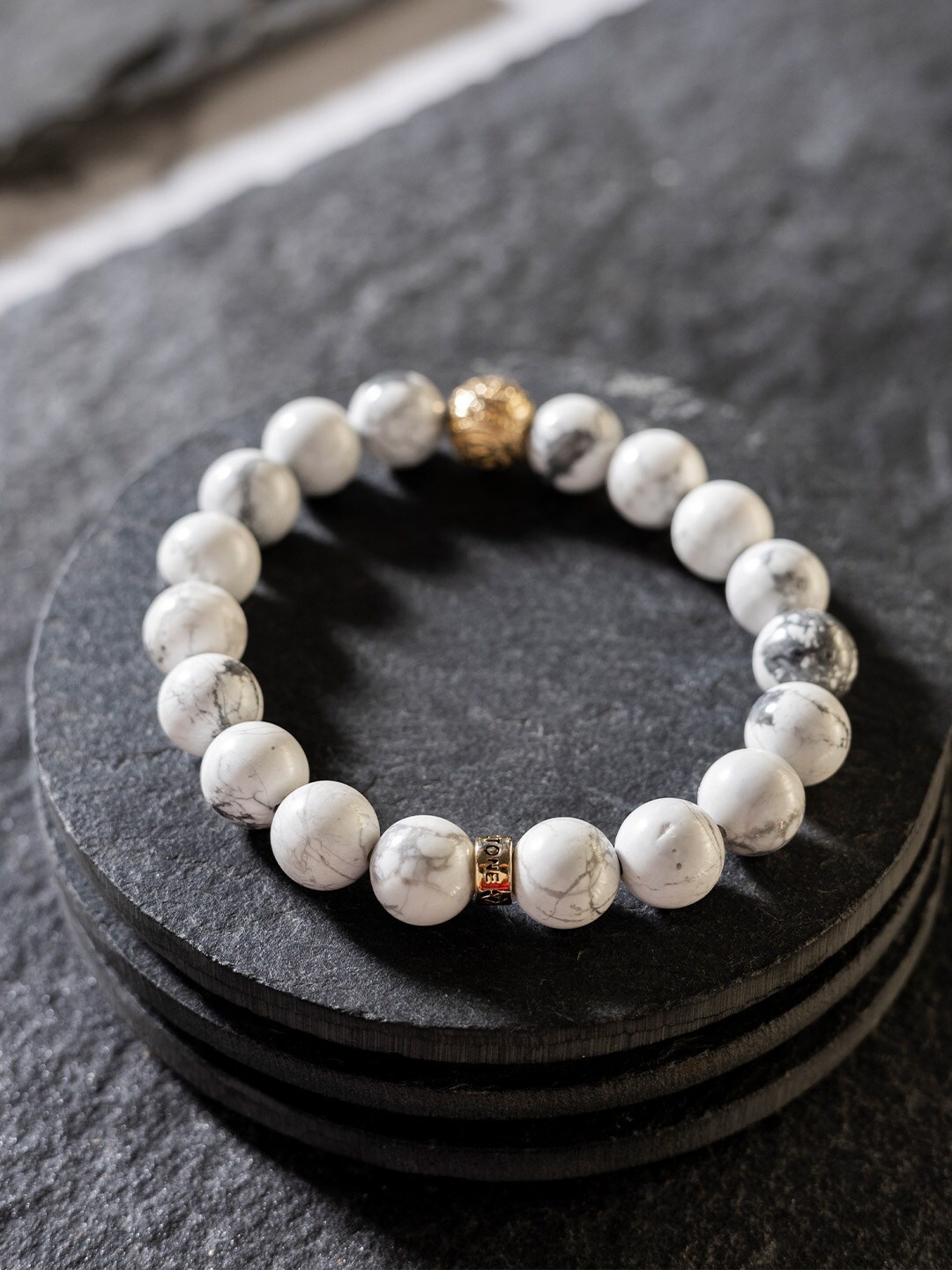 Stone Story By Shruti Men Sterling Silver Gold-Plated Beaded Elasticated Bracelet, Off white
Stone Story By Shruti Men Sterling Silver Gold-Plated Beaded Elasticated Bracelet, Off white