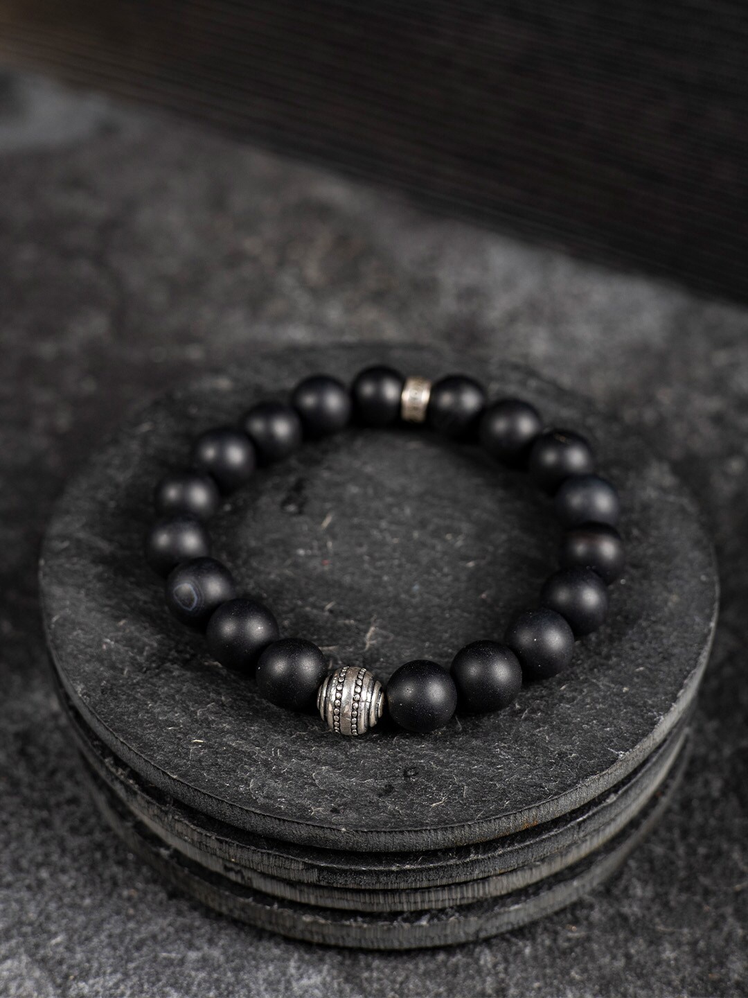 Stone Story By Shruti Men Sterling Silver Onyx Rhodium-Plated Beaded Charm Bracelet
Stone Story By Shruti Men Sterling Silver Onyx Rhodium-Plated Beaded Charm Bracelet