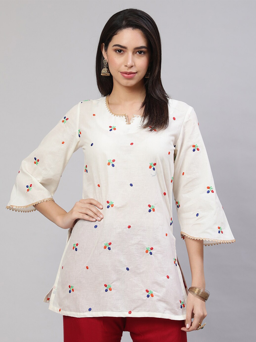 AKIMIA Ethnic Motifs Embroidered Round Neck Notched Pure Cotton Gotta Patti Kurti, Cream
AKIMIA Ethnic Motifs Embroidered Round Neck Notched Pure Cotton Gotta Patti Kurti, Cream